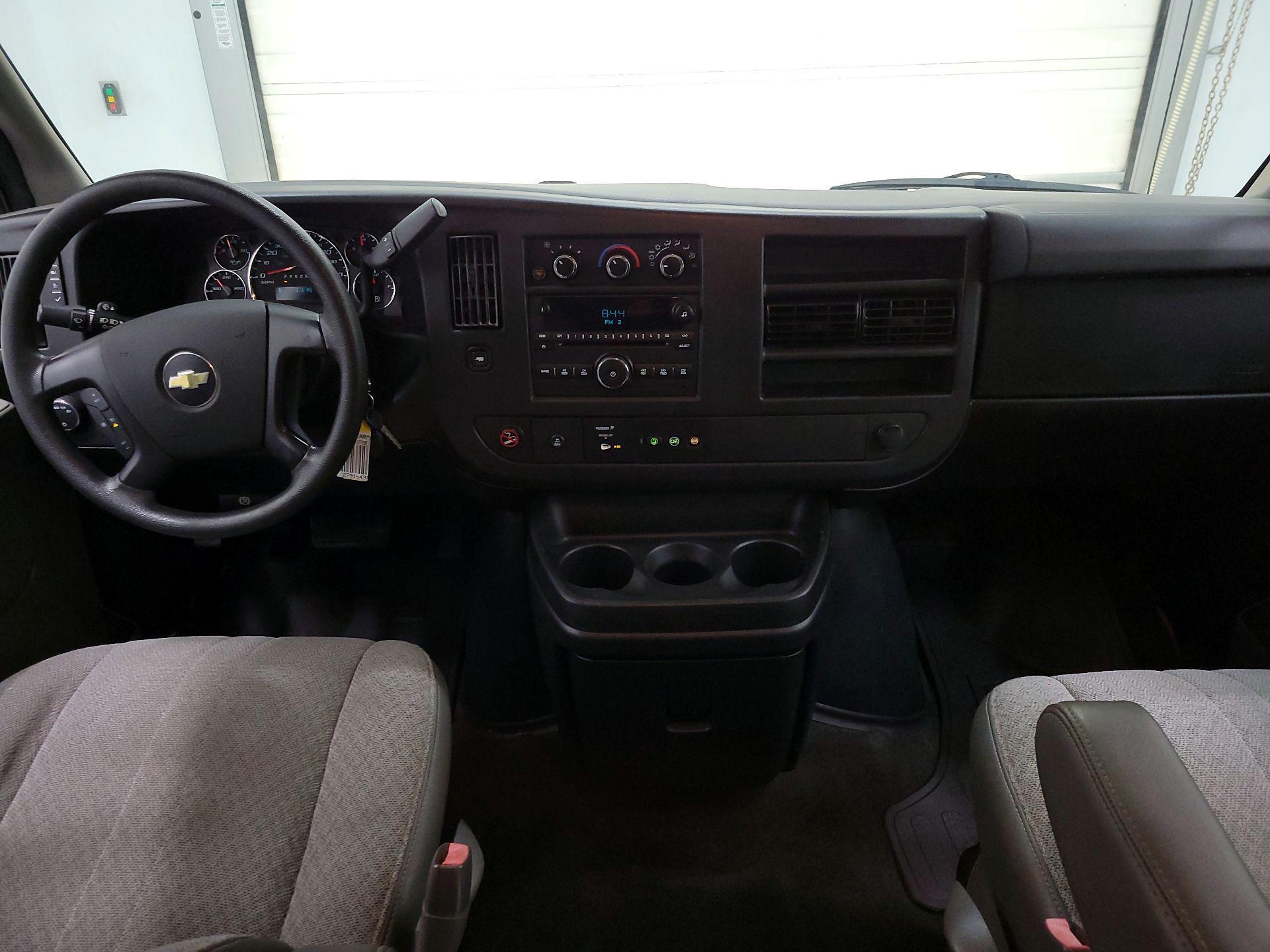 Thumbnail: 2014 Chevrolet Express - 9