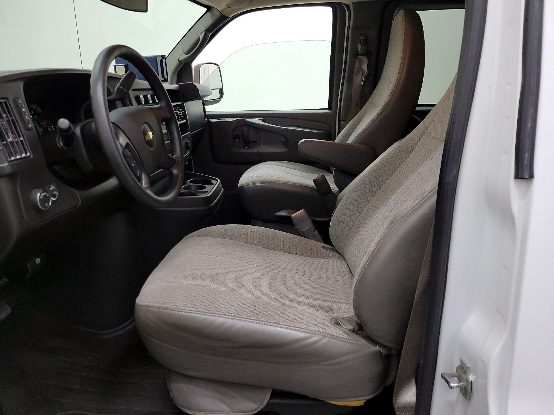 Thumbnail: 2014 Chevrolet Express - 11