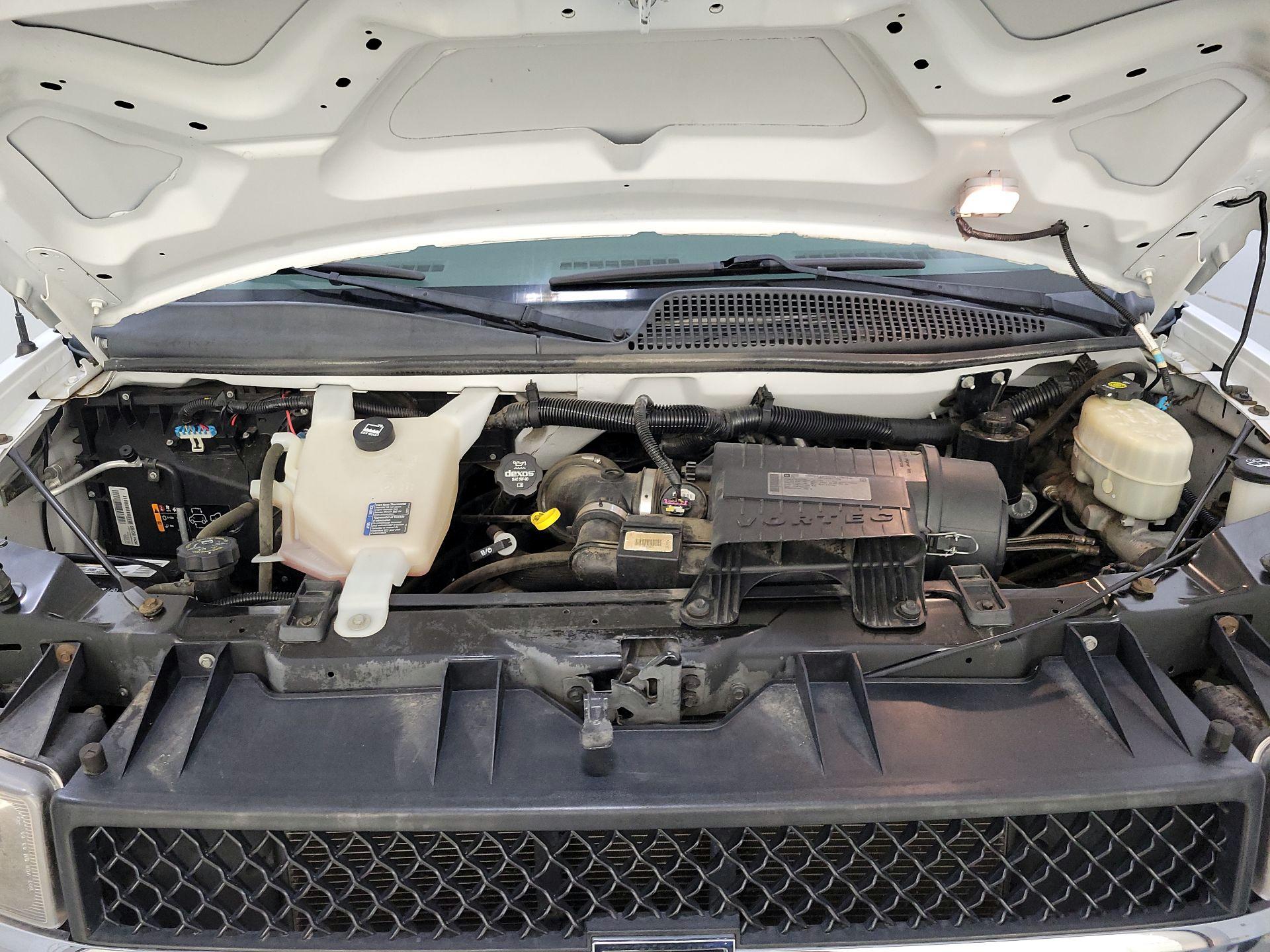 Thumbnail: 2014 Chevrolet Express - 20