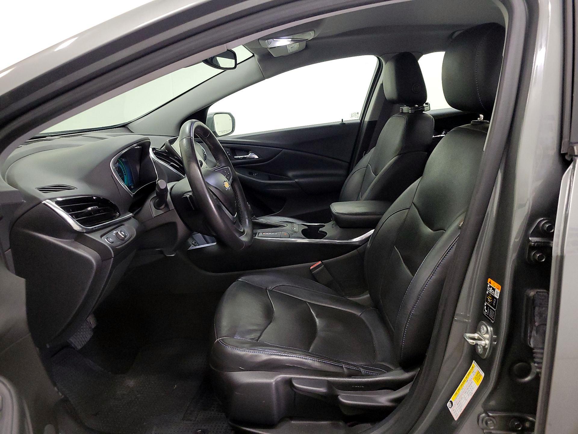 Thumbnail: 2017 Chevrolet Volt - 11