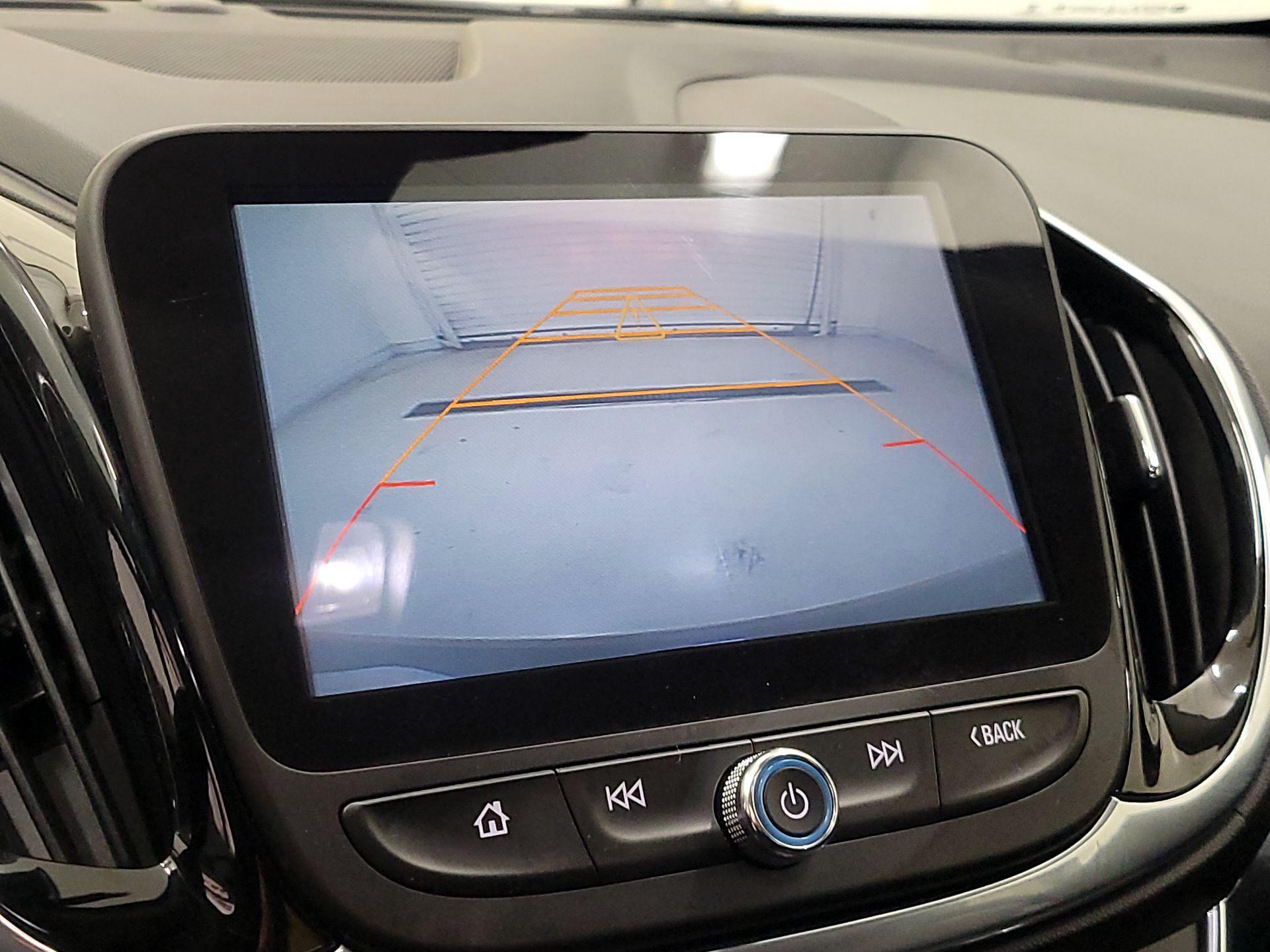 Thumbnail: 2017 Chevrolet Volt - 14