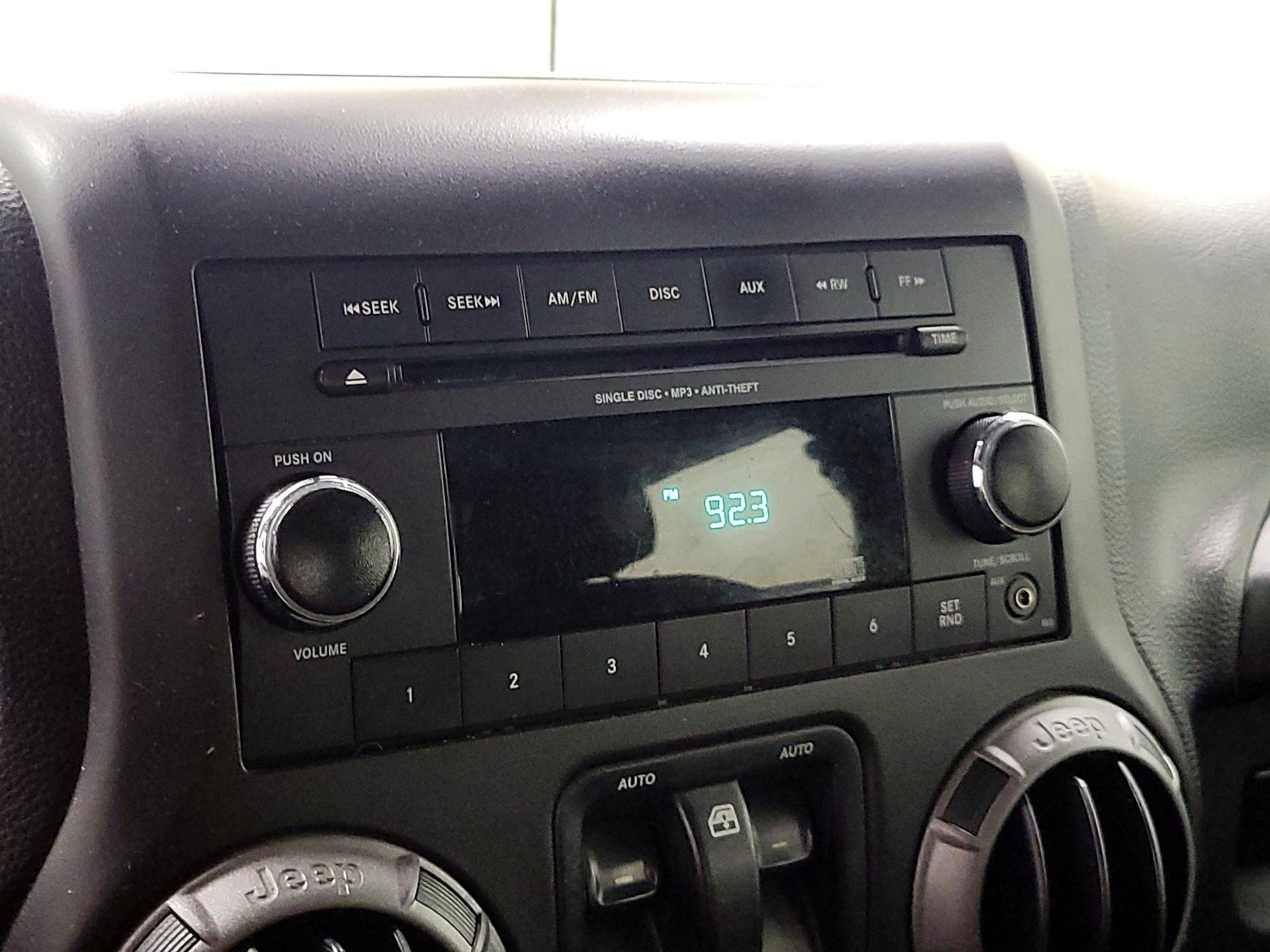 Thumbnail: 2018 Jeep Wrangler - 13