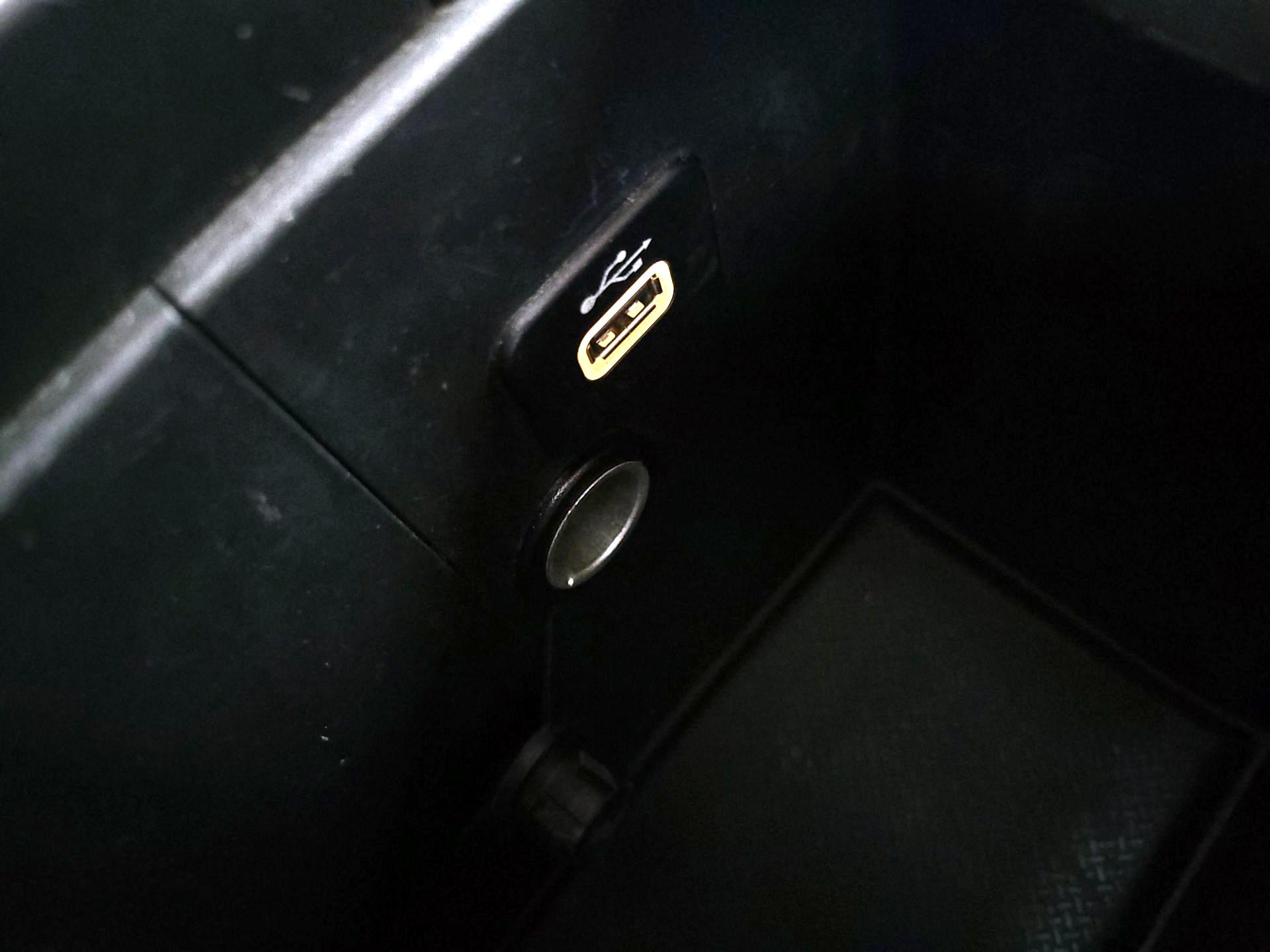 Thumbnail: 2018 Jeep Wrangler - 16