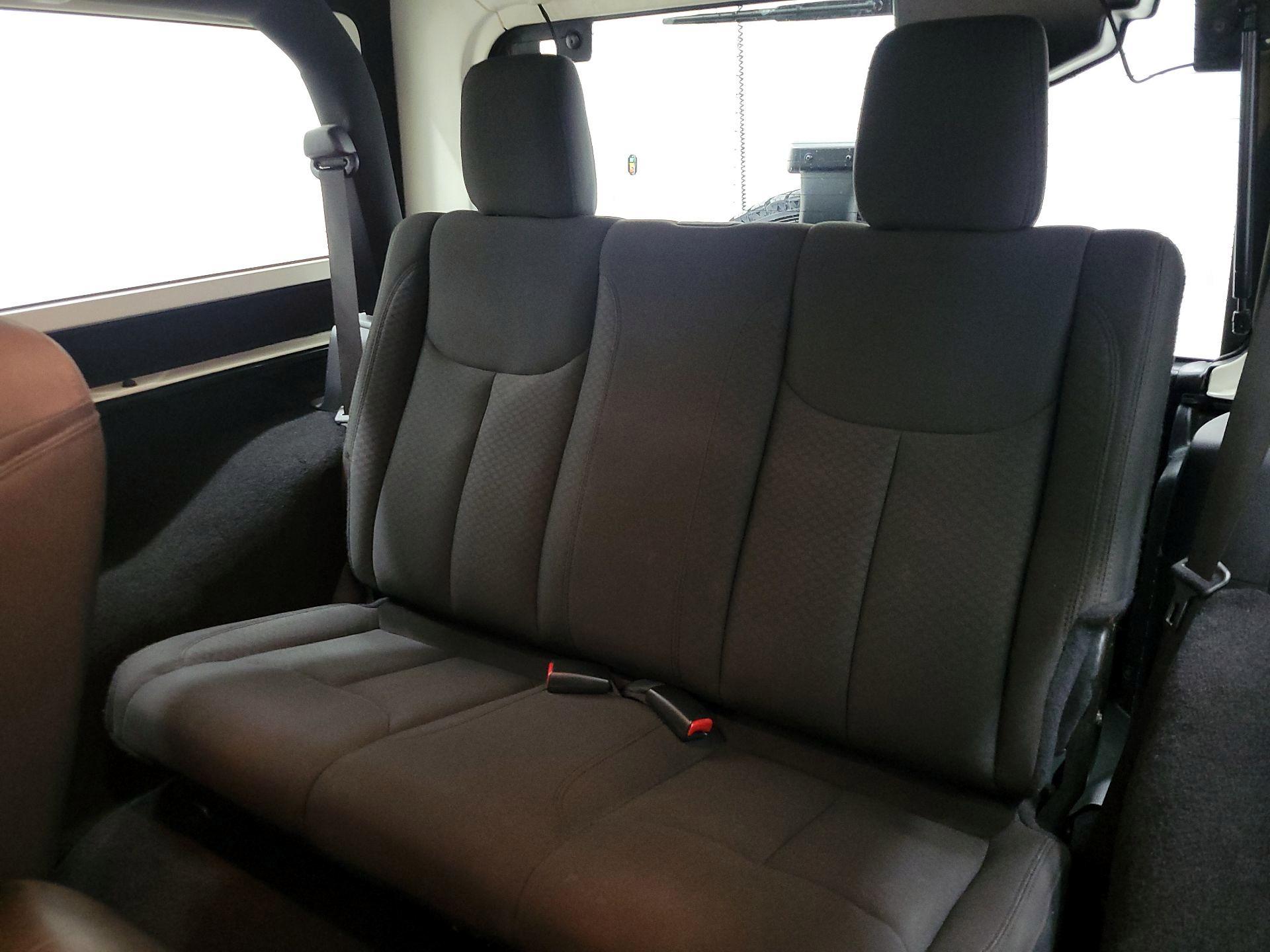 Thumbnail: 2018 Jeep Wrangler - 17