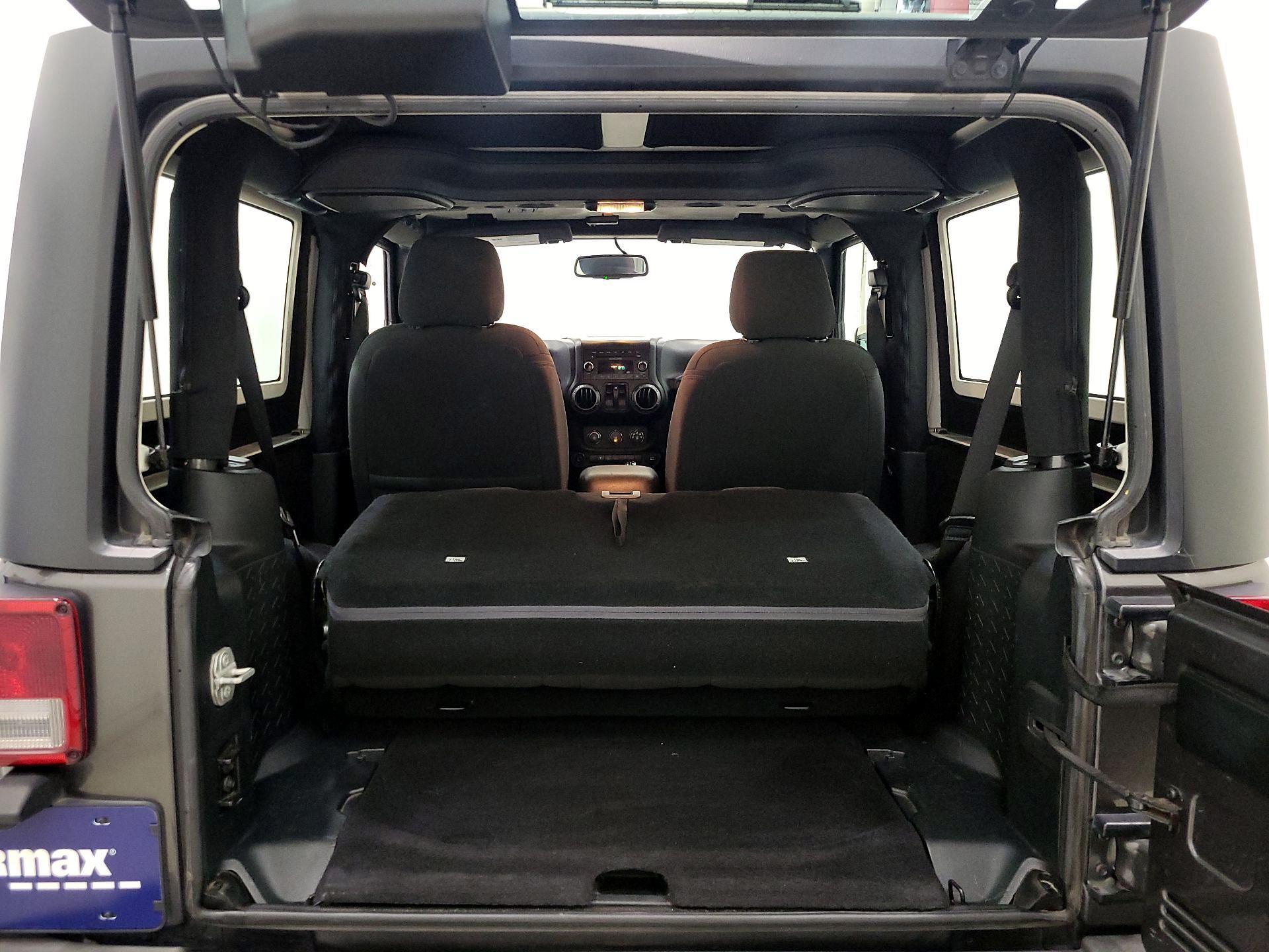 Thumbnail: 2018 Jeep Wrangler - 19