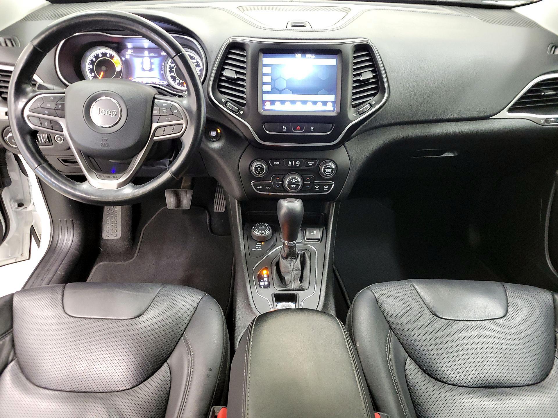 Thumbnail: 2021 Jeep Cherokee - 9