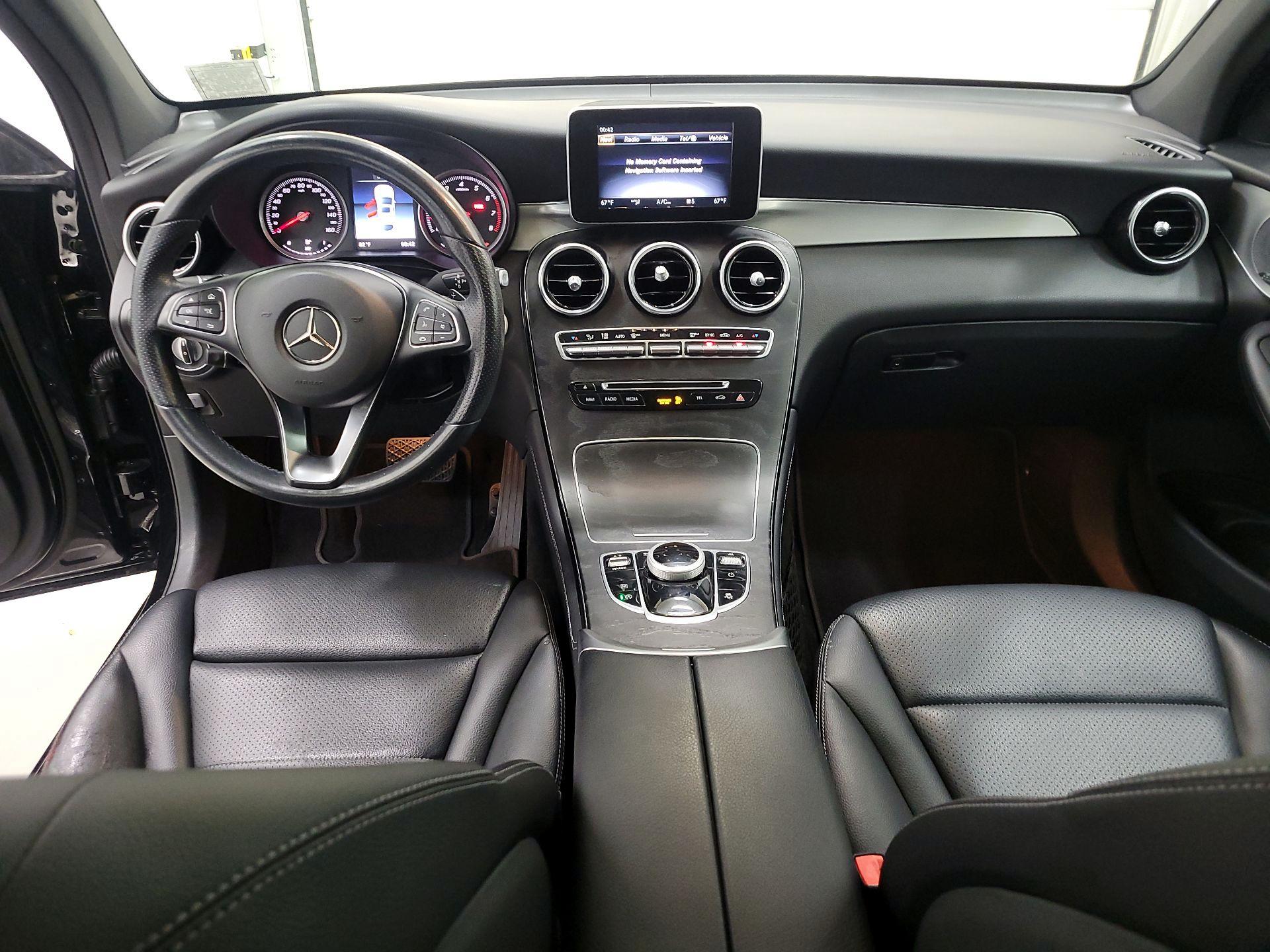 Thumbnail: 2019 Mercedes-Benz GLC - 9