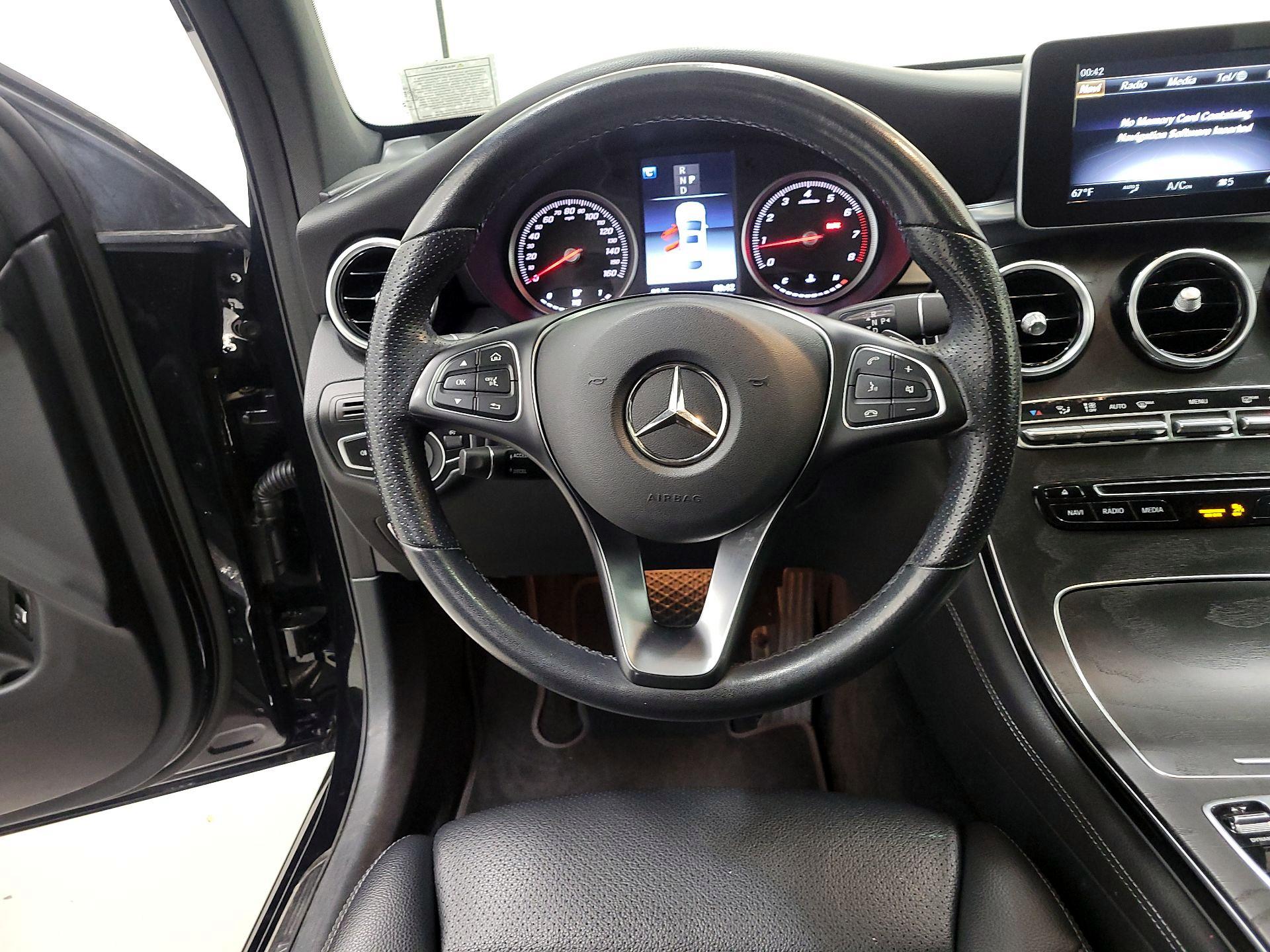 Thumbnail: 2019 Mercedes-Benz GLC - 10