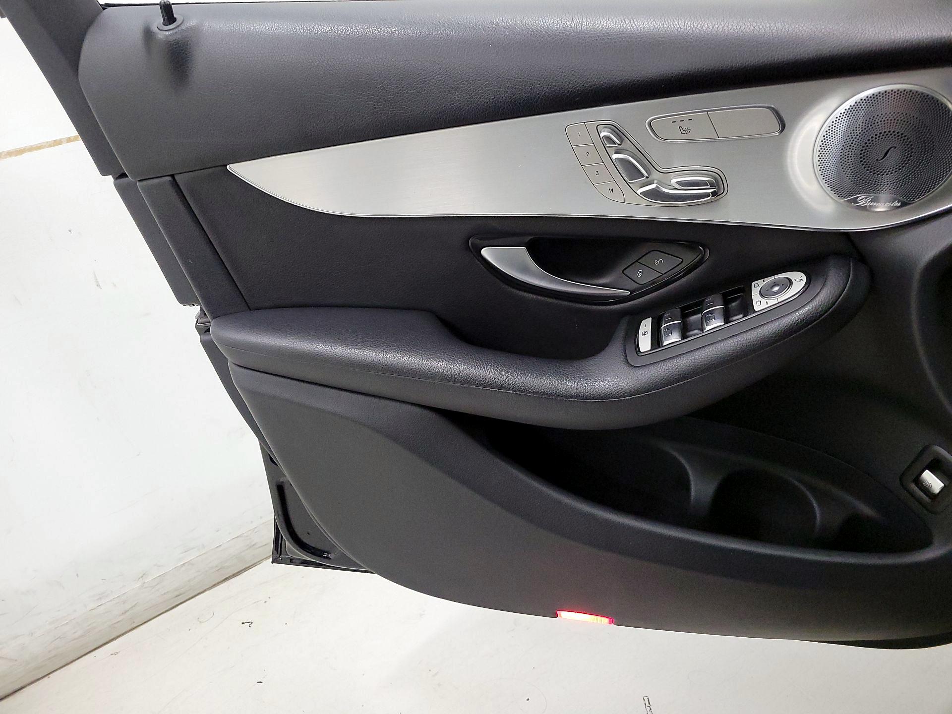 Thumbnail: 2019 Mercedes-Benz GLC - 12