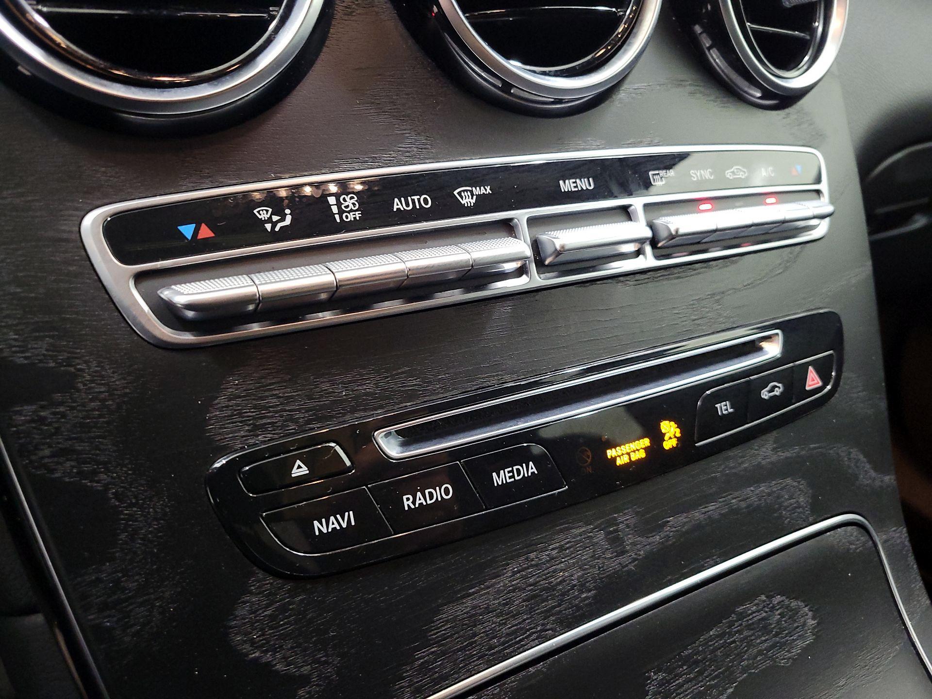 Thumbnail: 2019 Mercedes-Benz GLC - 16