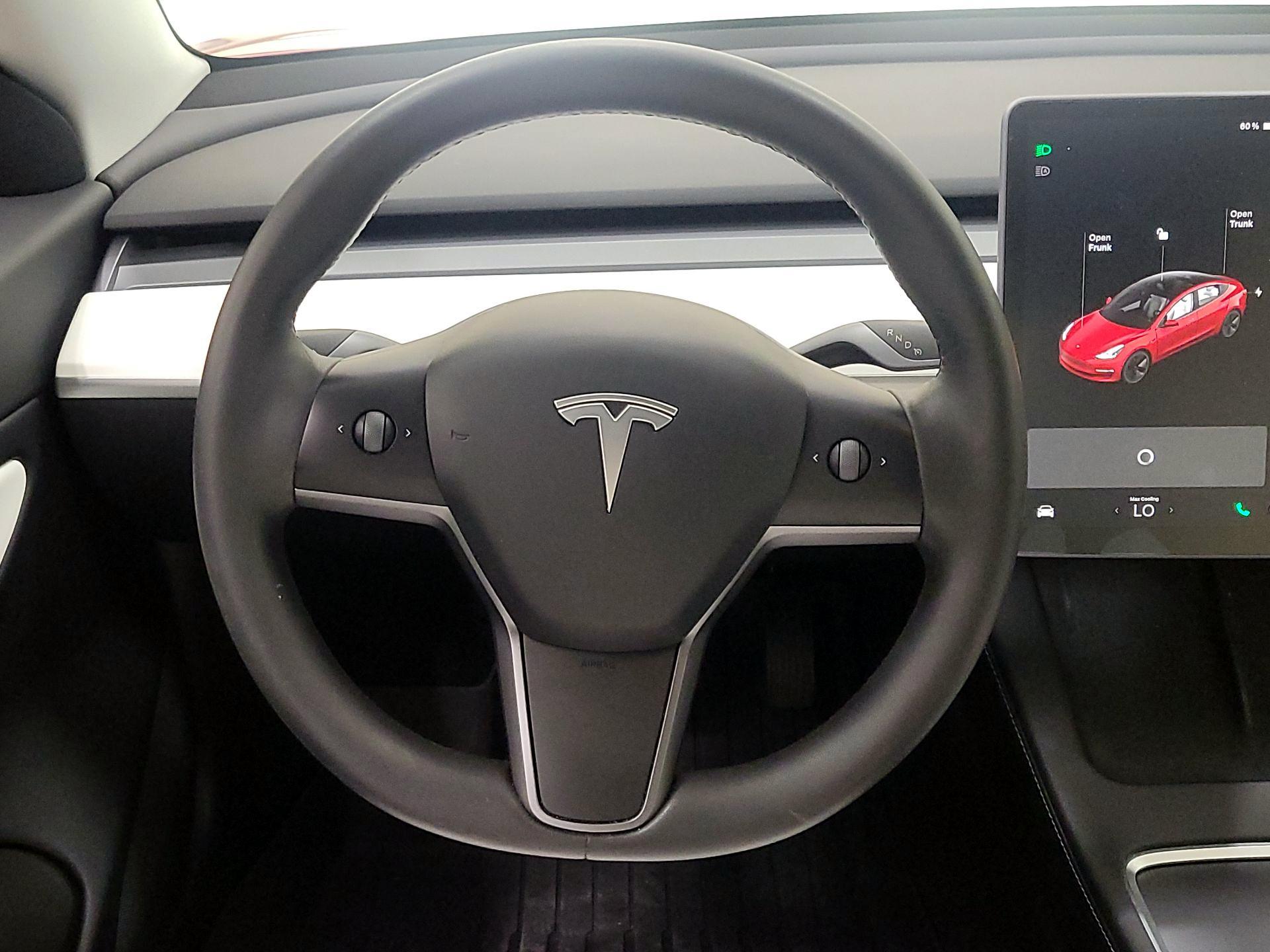 Thumbnail: 2021 Tesla Model 3 - 10