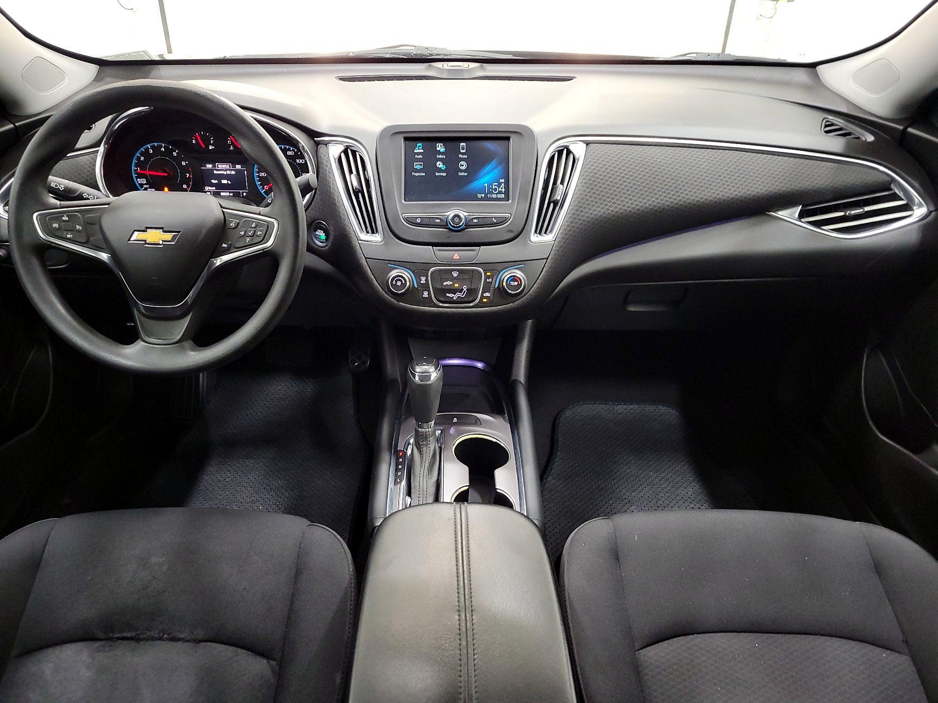 Thumbnail: 2018 Chevrolet Malibu - 9