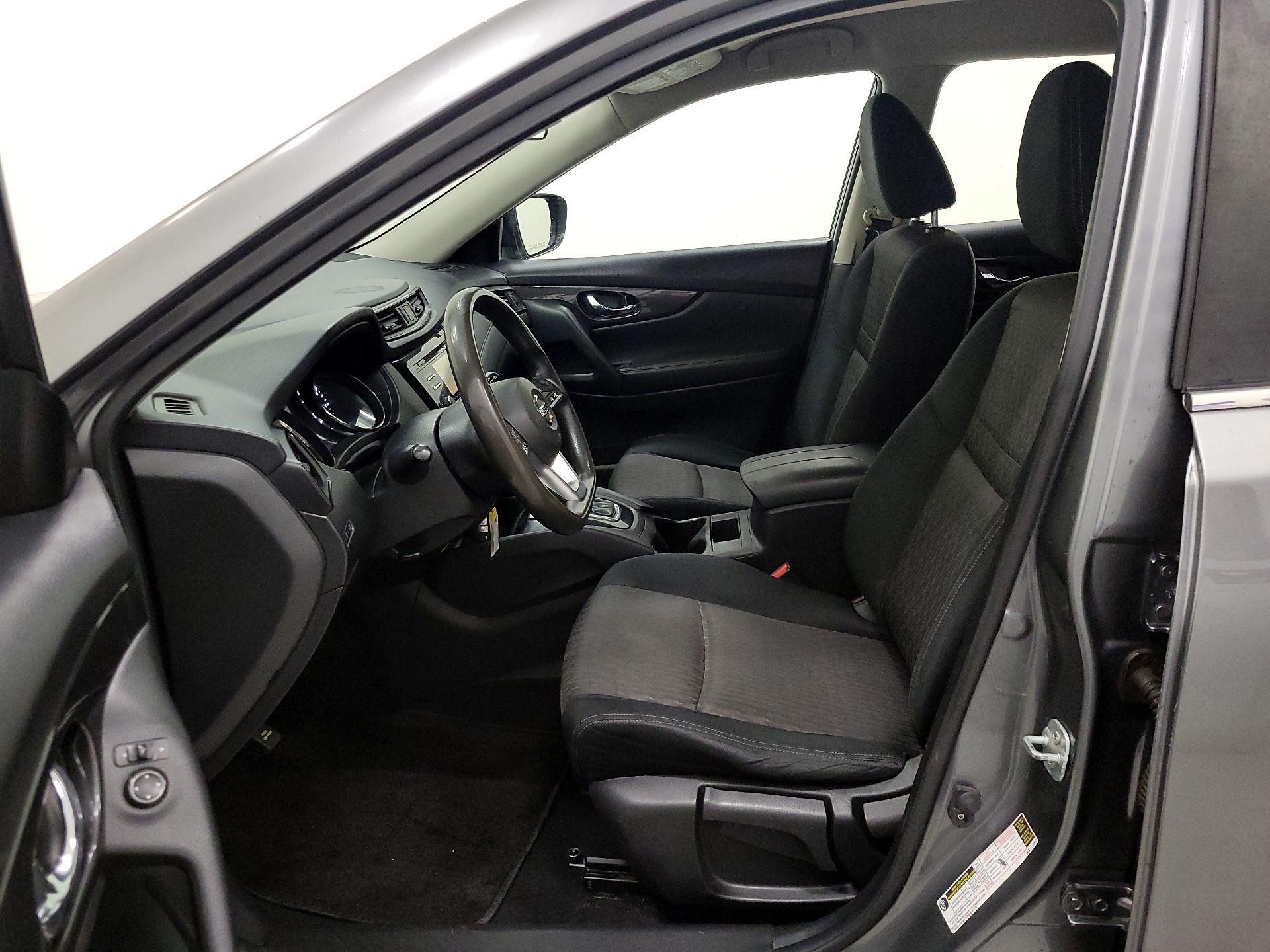 Thumbnail: 2017 Nissan Rogue - 11