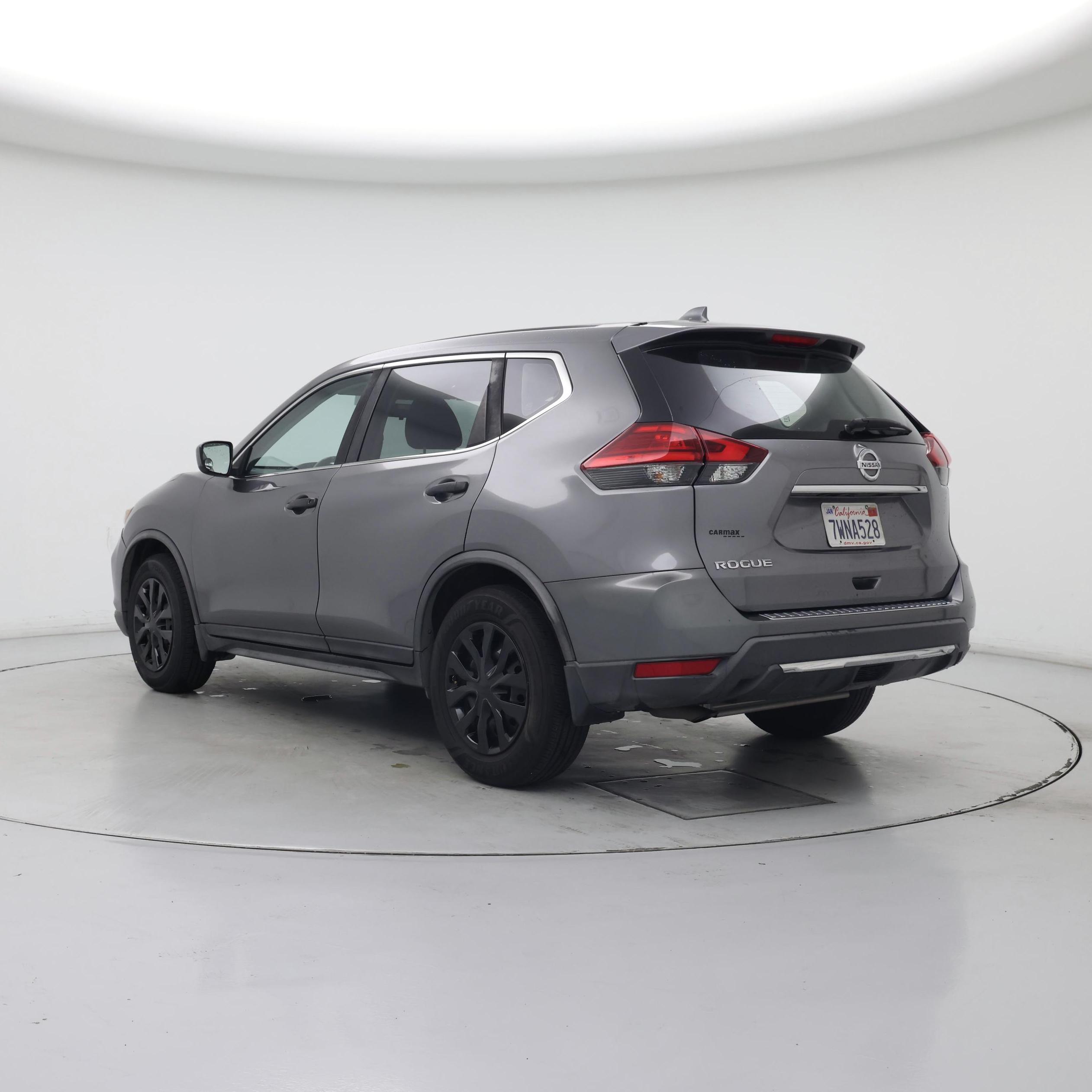 Thumbnail: 2017 Nissan Rogue - 2