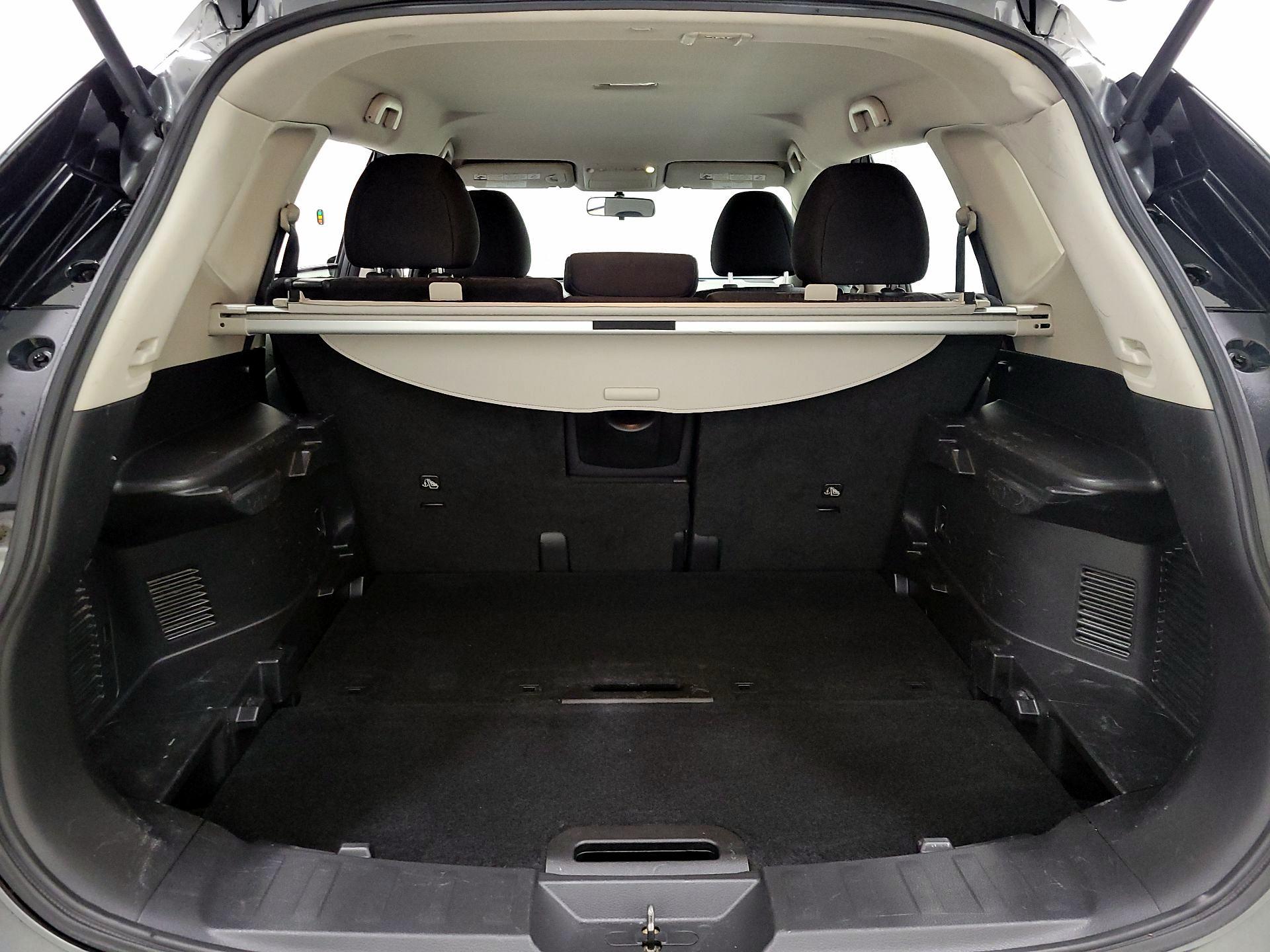 Thumbnail: 2017 Nissan Rogue - 20