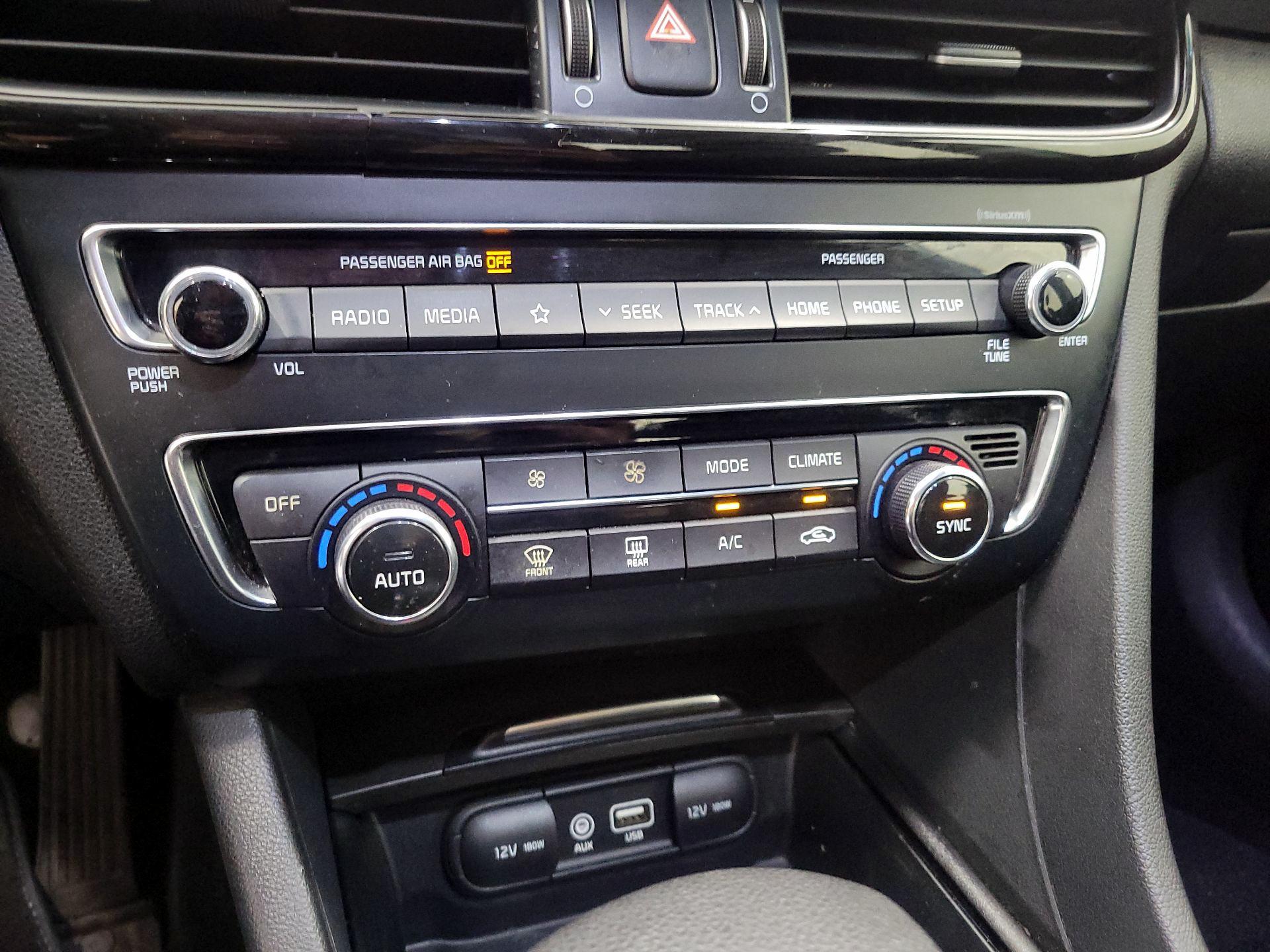 Thumbnail: 2019 Kia Optima - 16