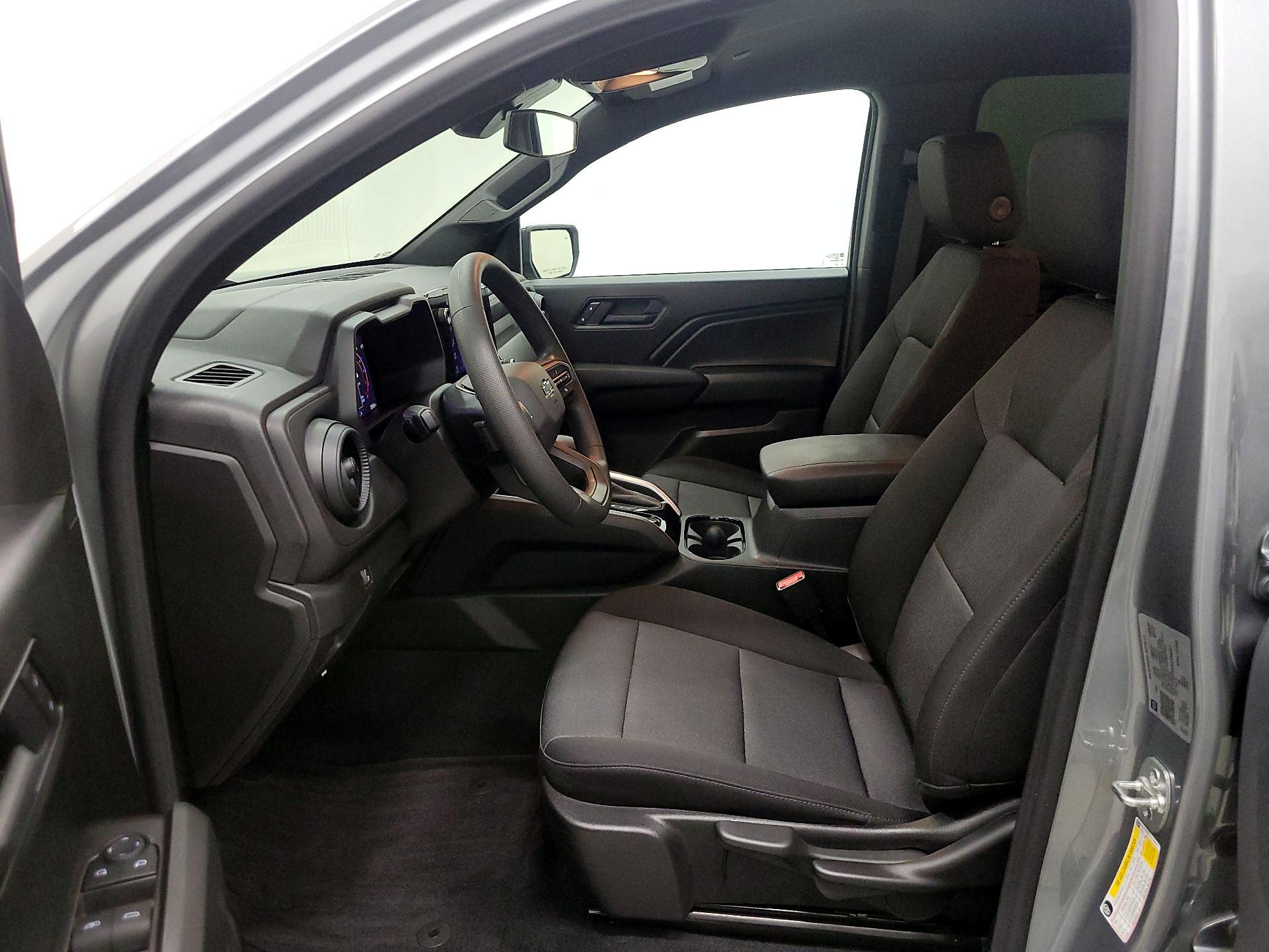 Thumbnail: 2025 Chevrolet Colorado - 11