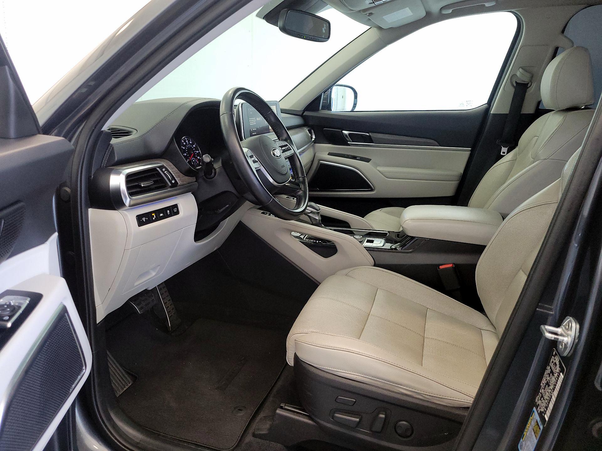 Thumbnail: 2020 Kia Telluride - 11