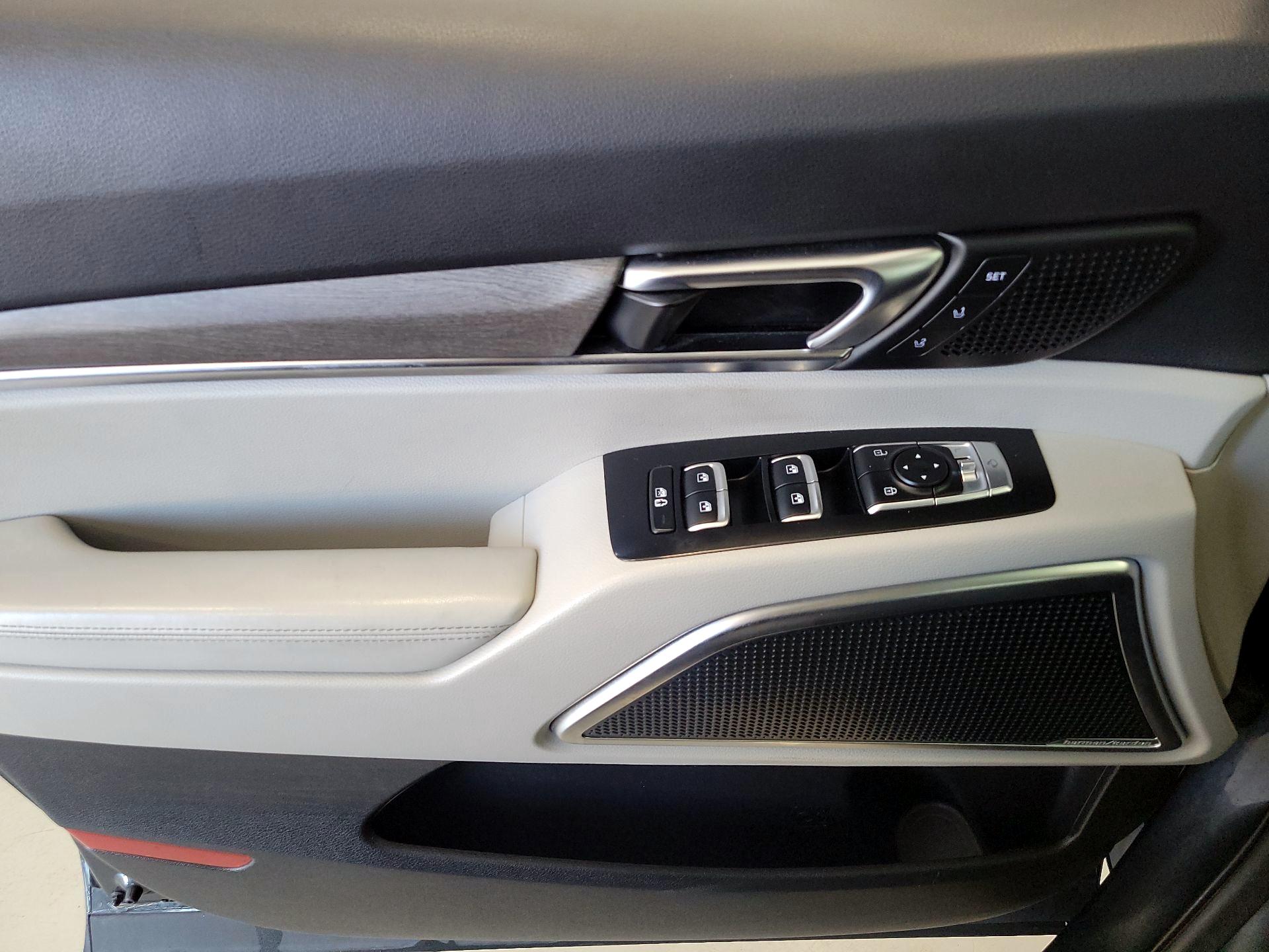 Thumbnail: 2020 Kia Telluride - 12