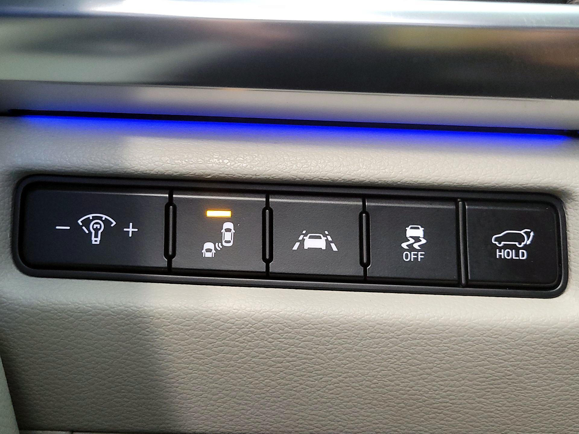 Thumbnail: 2020 Kia Telluride - 13