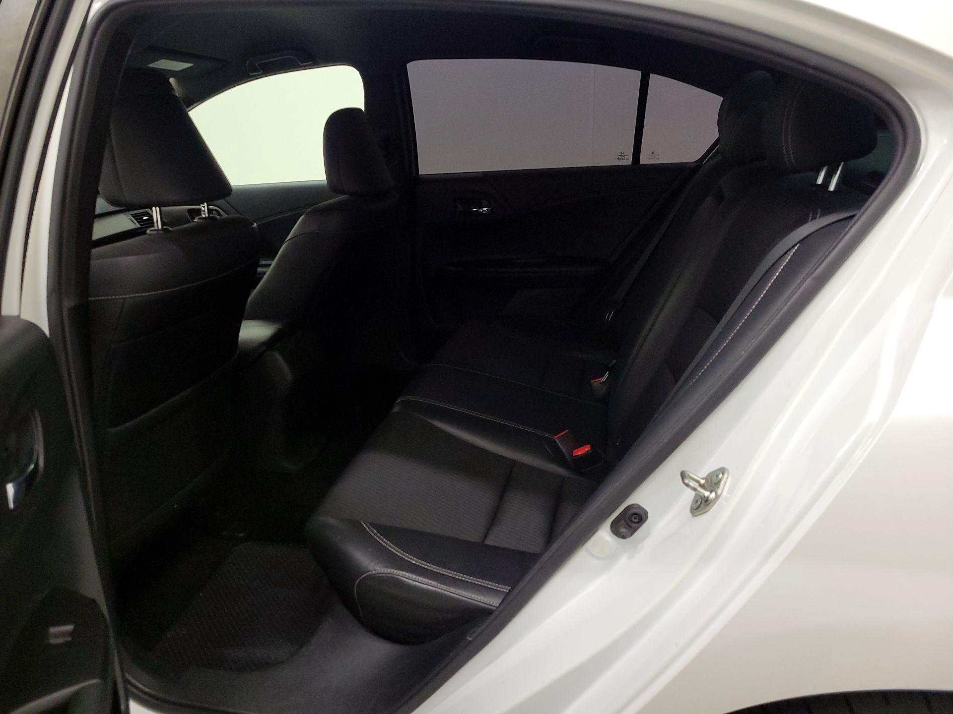 Thumbnail: 2016 Honda Accord - 19