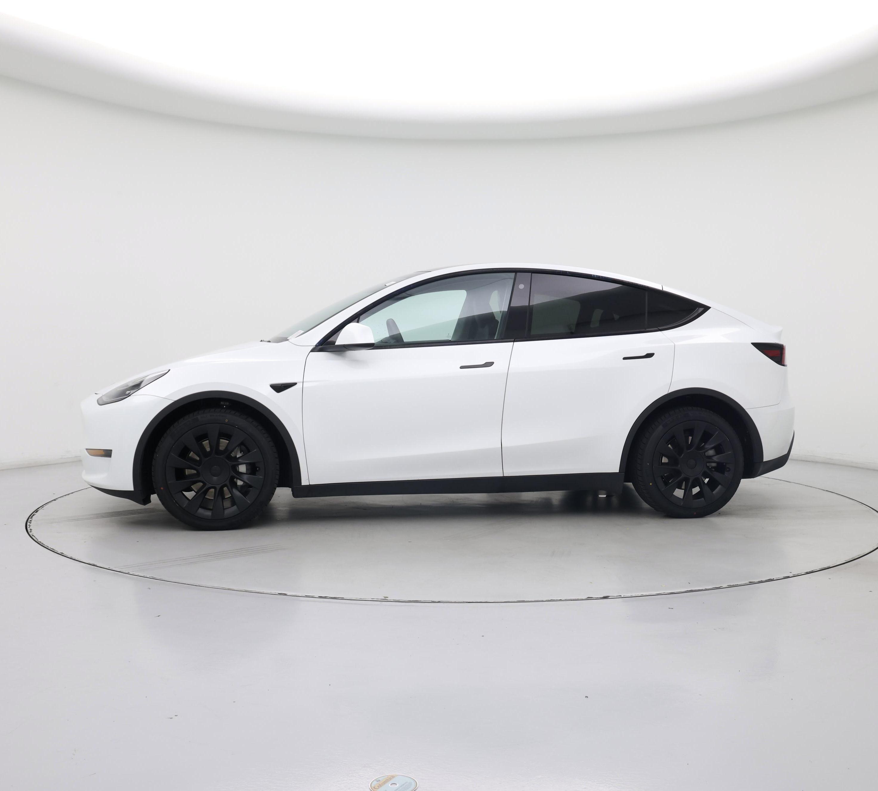 Thumbnail: 2023 Tesla Model Y - 3