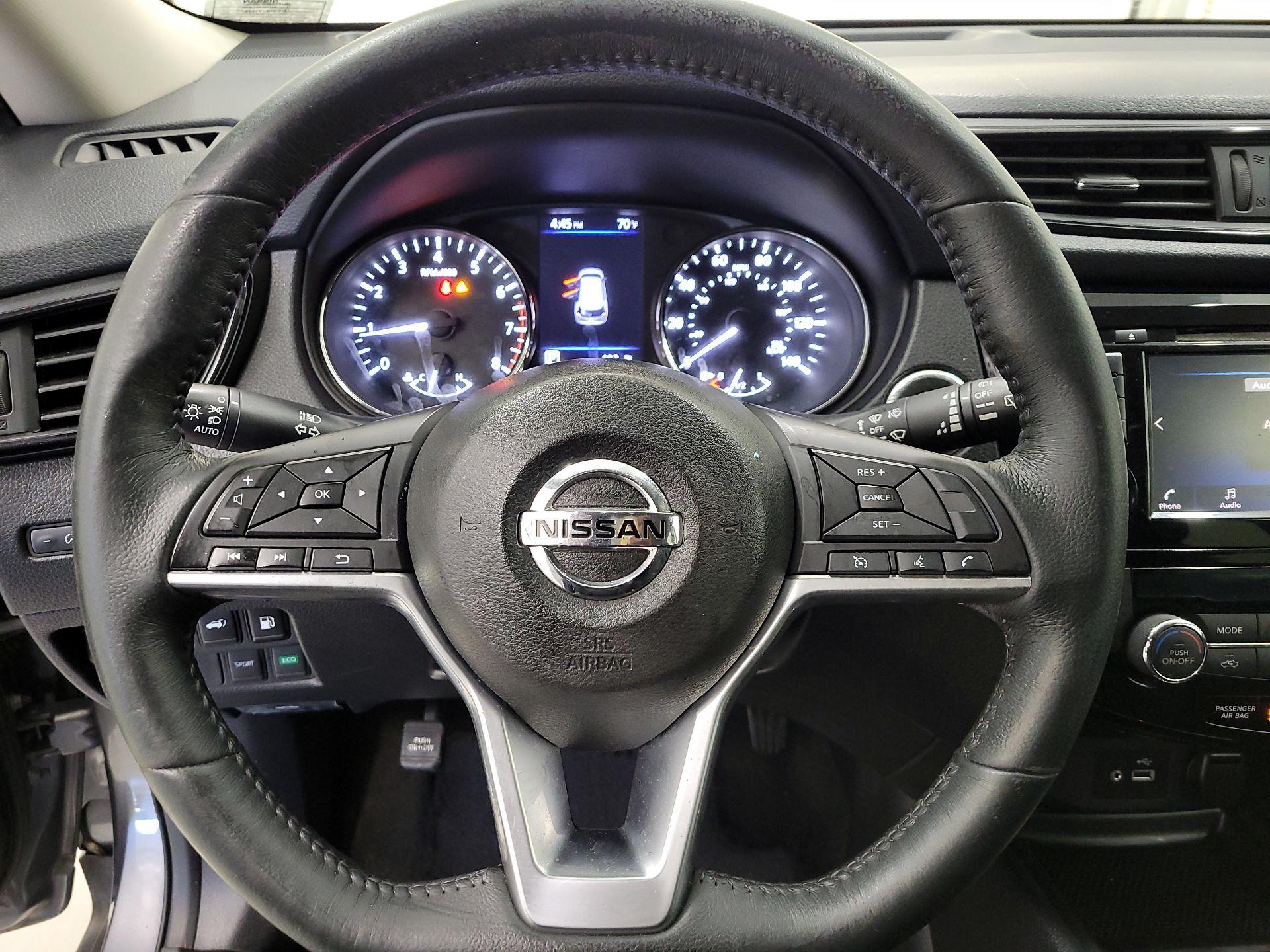 Thumbnail: 2018 Nissan Rogue - 10