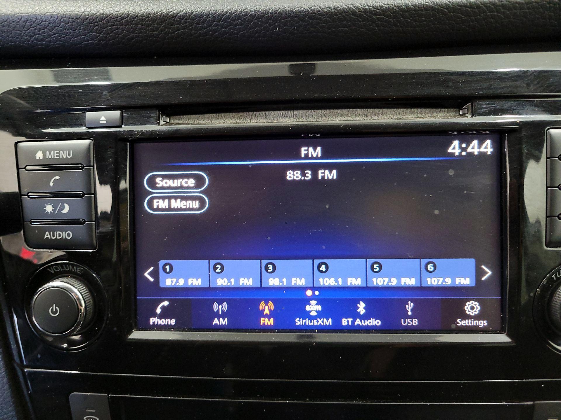 Thumbnail: 2018 Nissan Rogue - 15