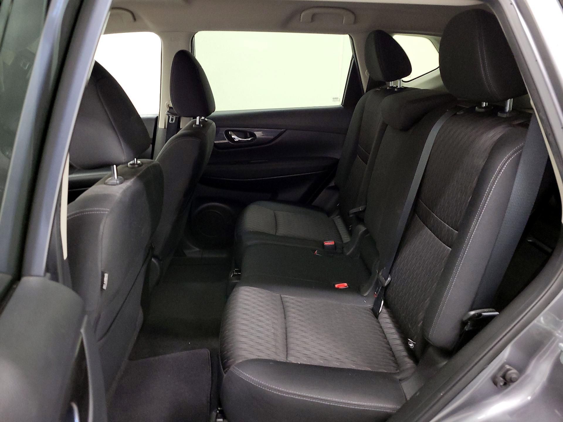 Thumbnail: 2018 Nissan Rogue - 19