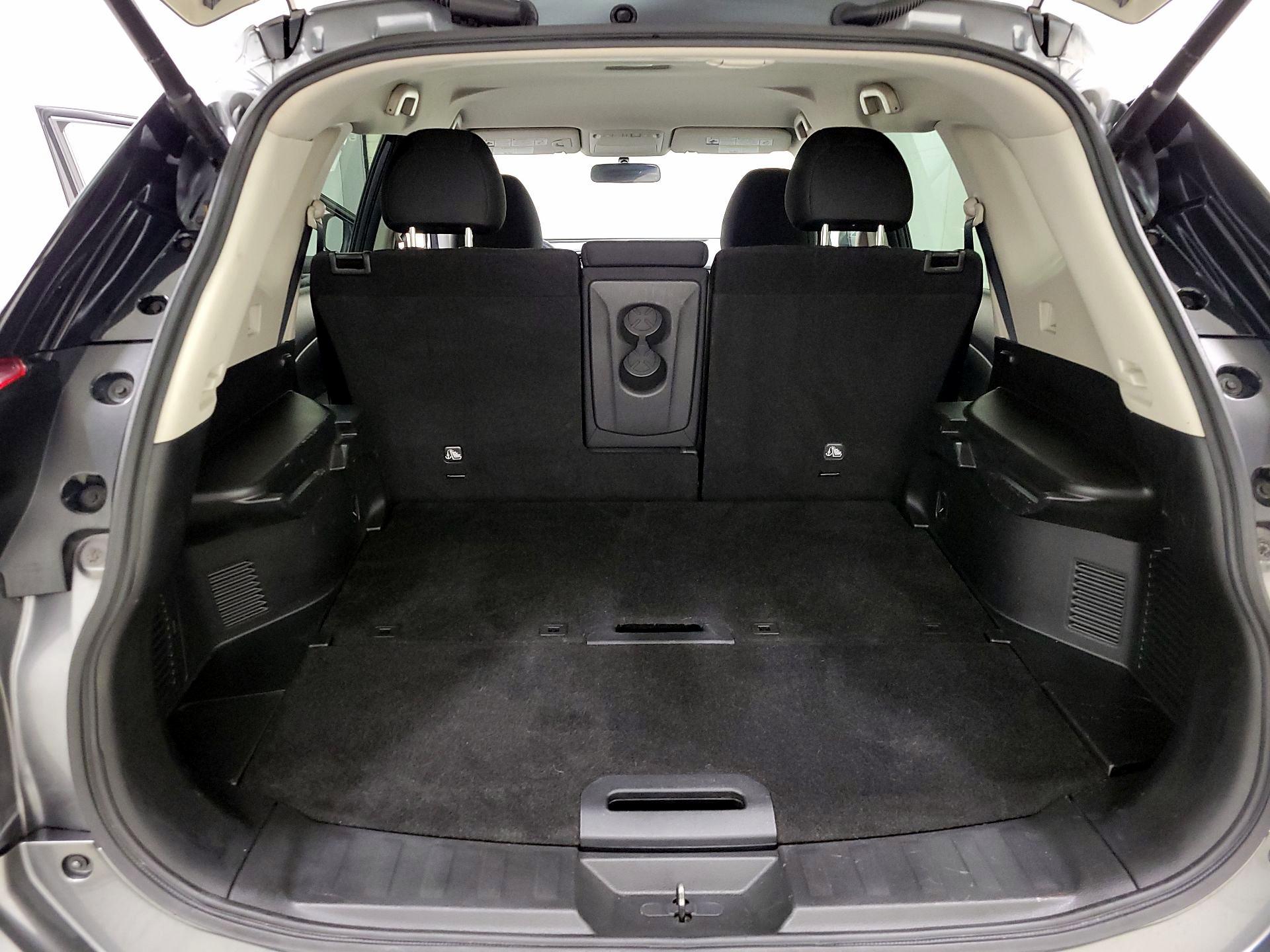 Thumbnail: 2018 Nissan Rogue - 20