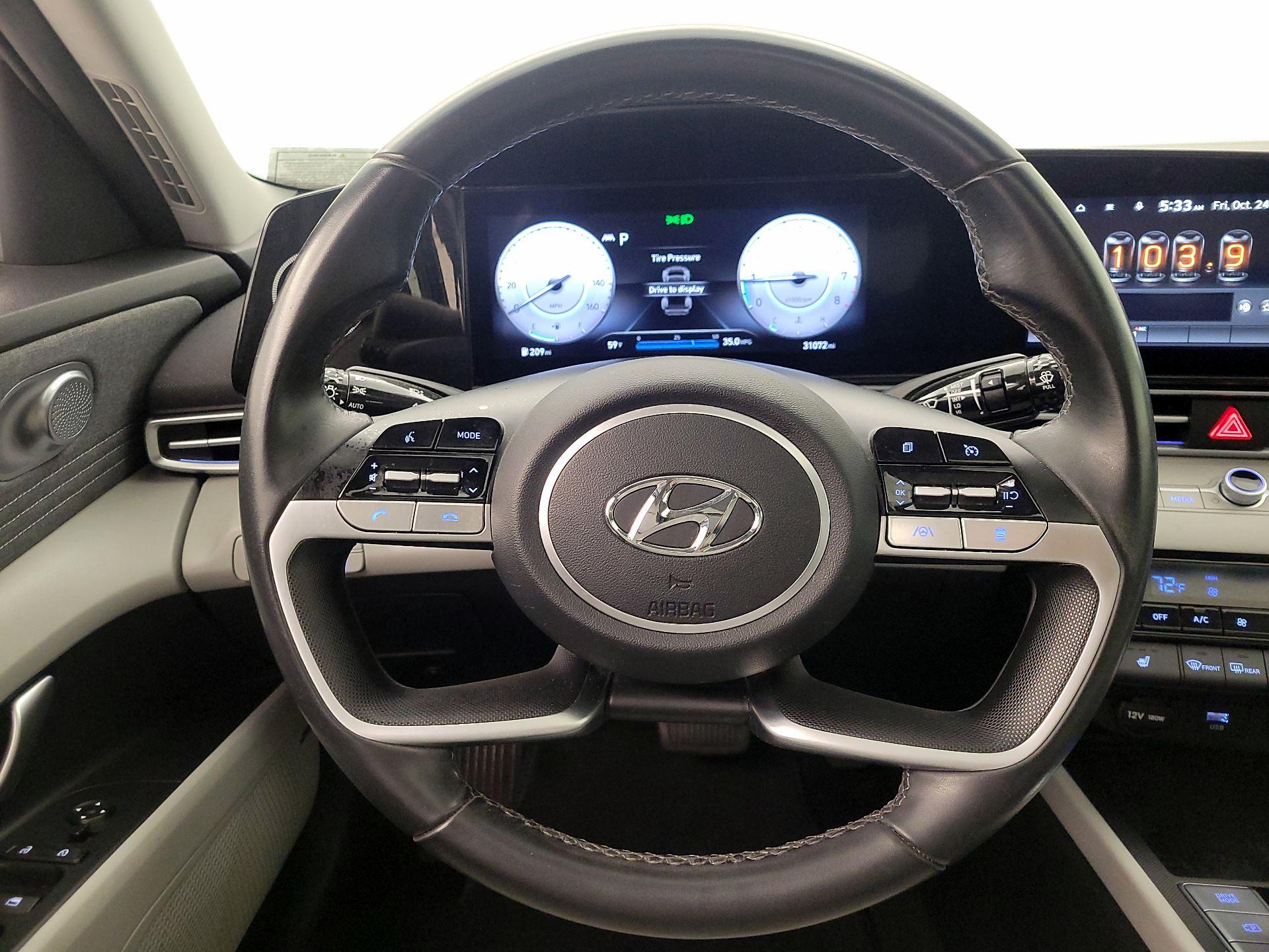 Thumbnail: 2023 Hyundai Elantra - 10