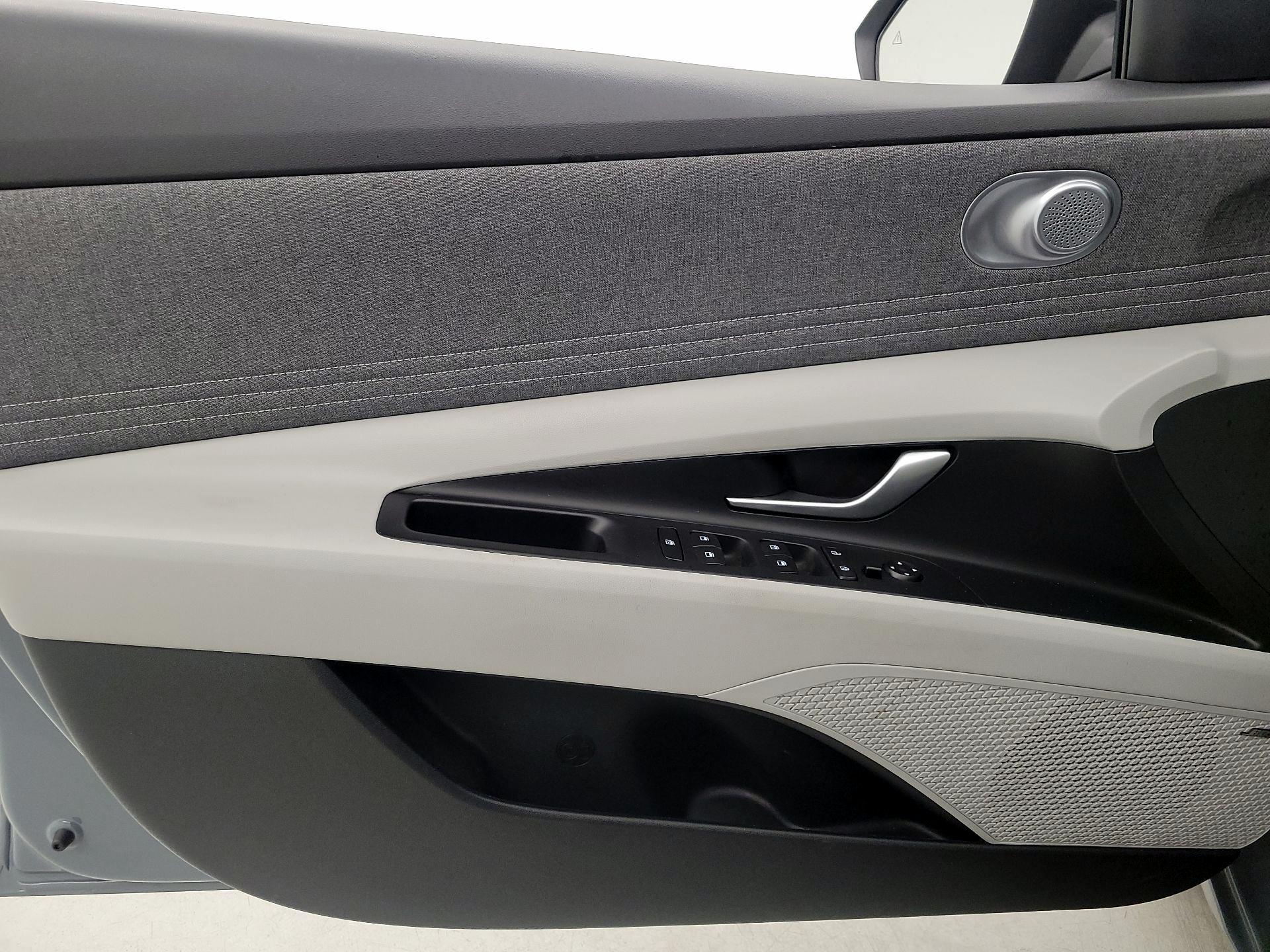 Thumbnail: 2023 Hyundai Elantra - 12