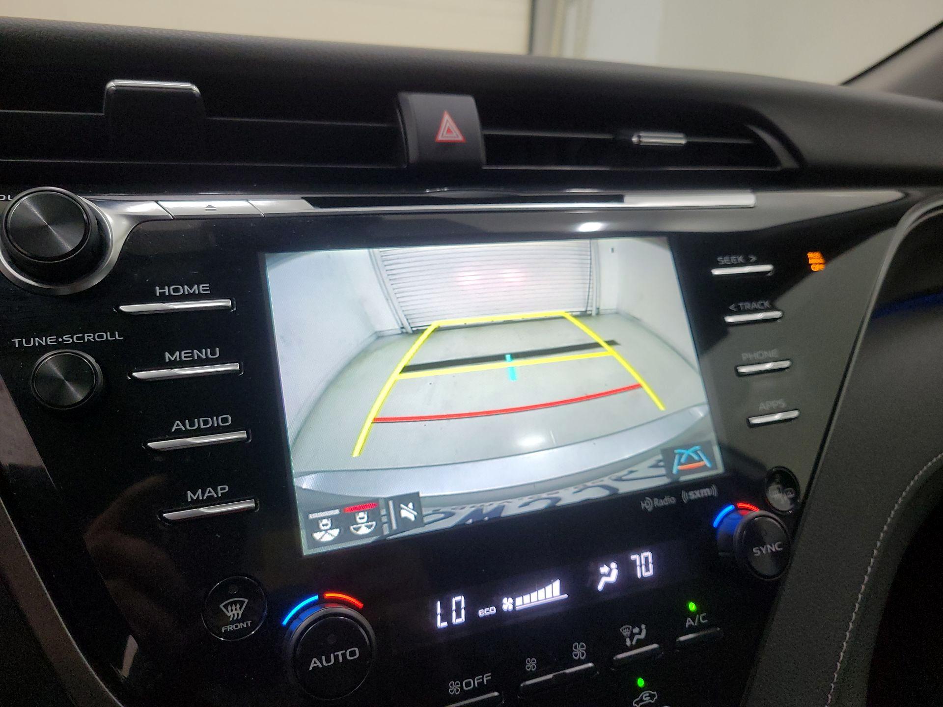 Thumbnail: 2020 Toyota Camry - 14