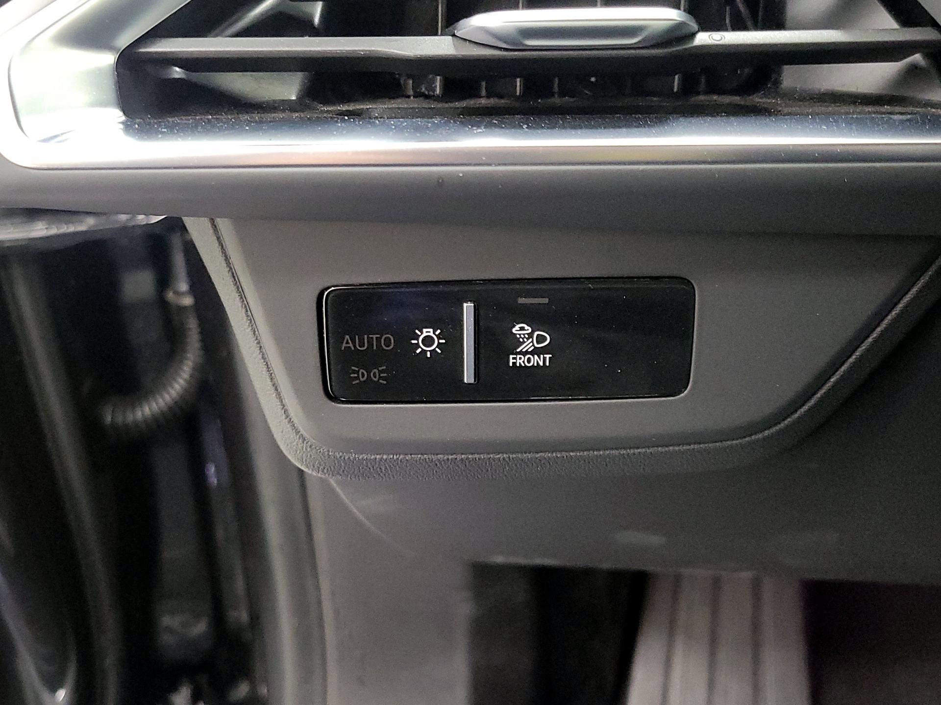 Thumbnail: 2022 Audi e-tron GT - 13