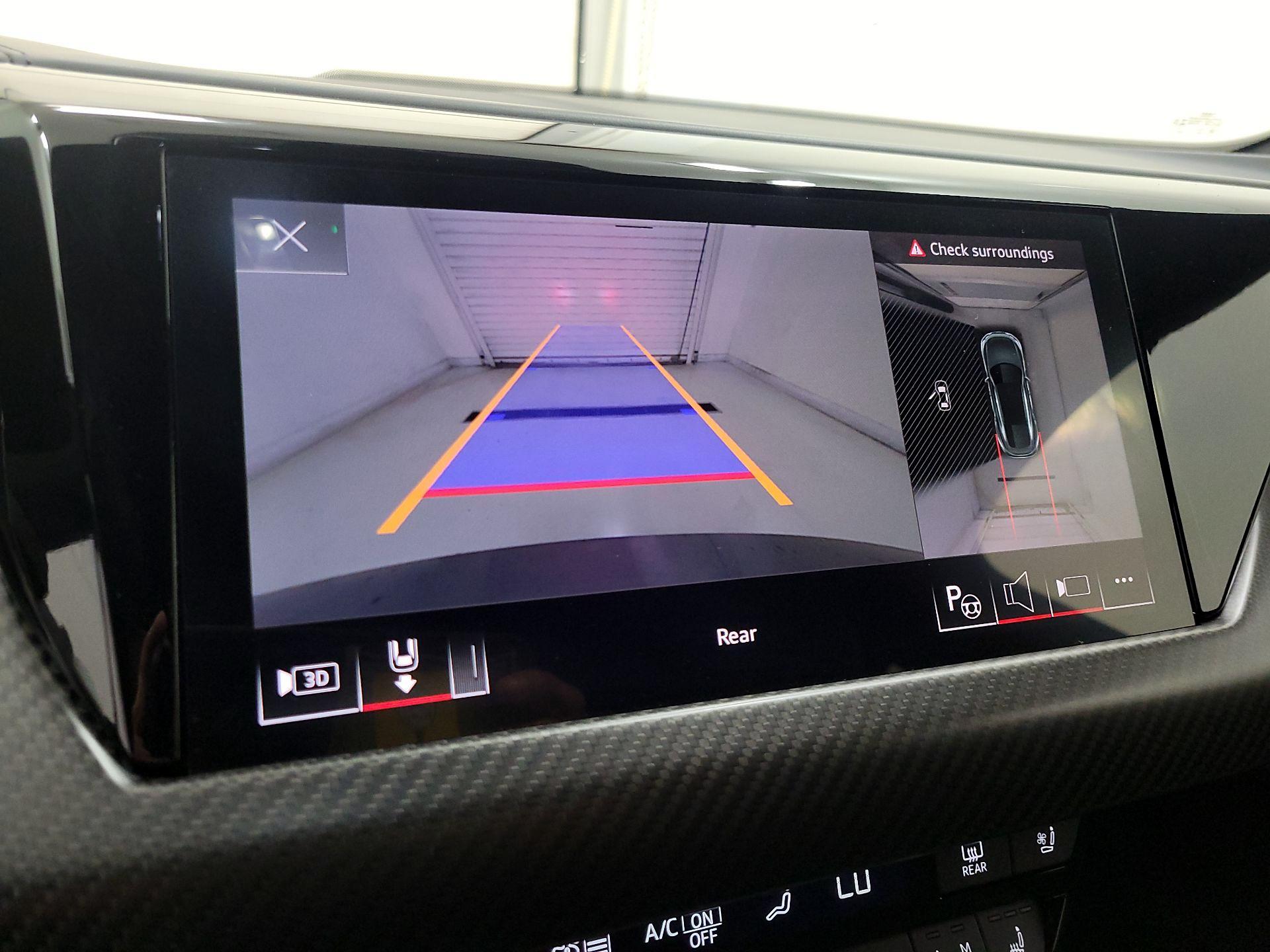 Thumbnail: 2022 Audi e-tron GT - 15