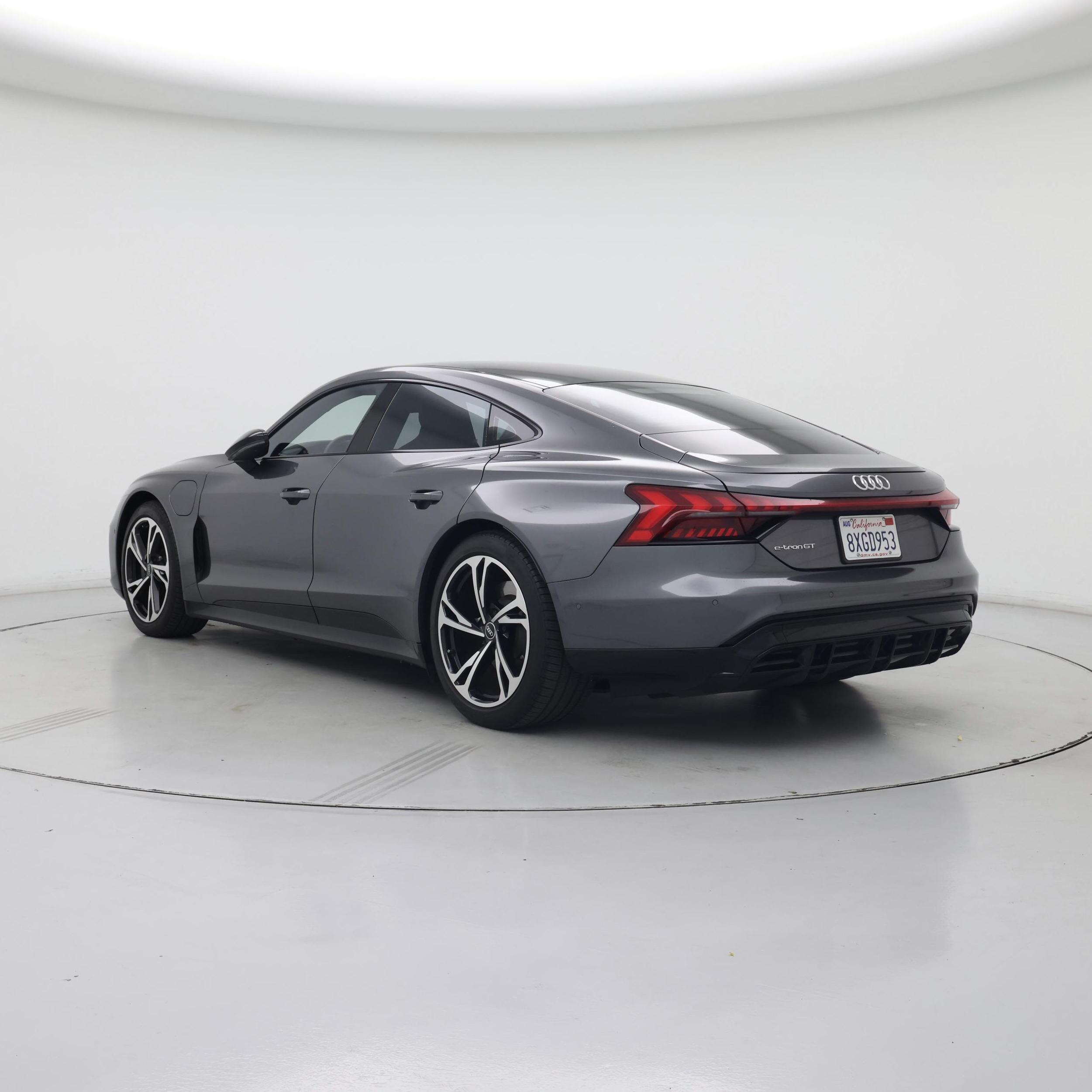 Thumbnail: 2022 Audi e-tron GT - 2