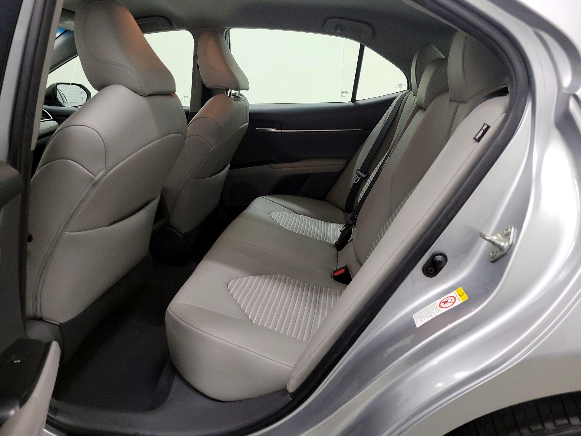 Thumbnail: 2018 Toyota Camry - 19