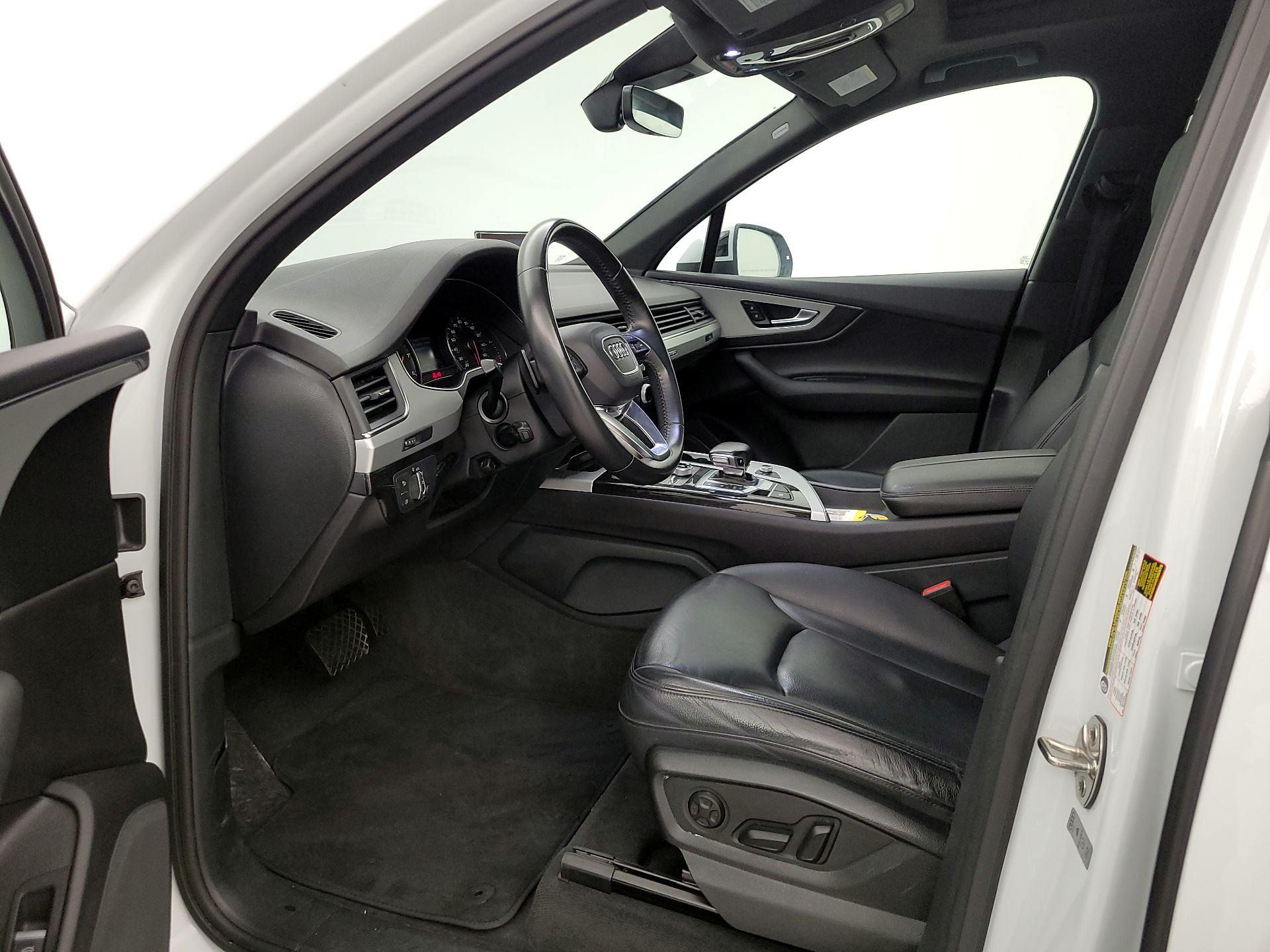 Thumbnail: 2019 Audi Q7 - 11