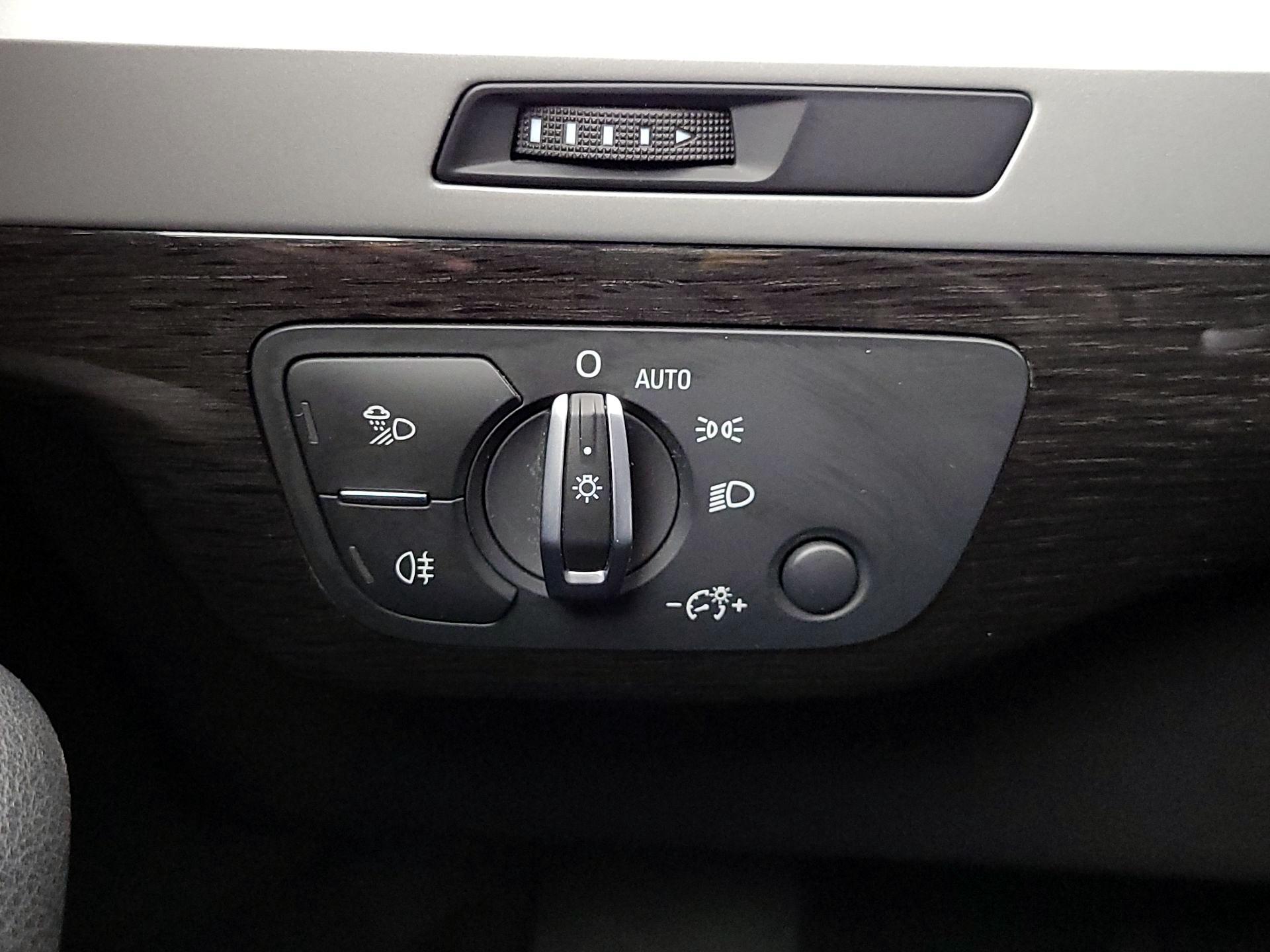 Thumbnail: 2019 Audi Q7 - 13