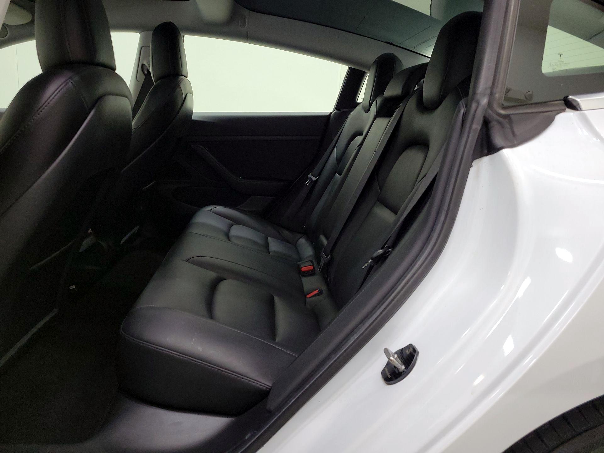 Thumbnail: 2020 Tesla Model 3 - 20