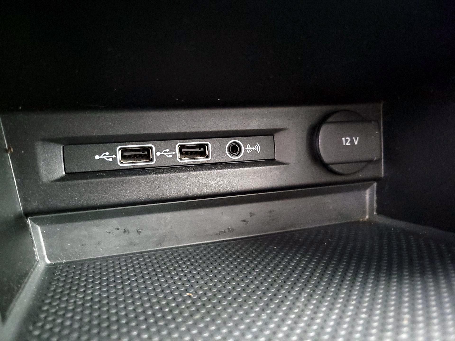 Thumbnail: 2019 Volkswagen Tiguan - 18