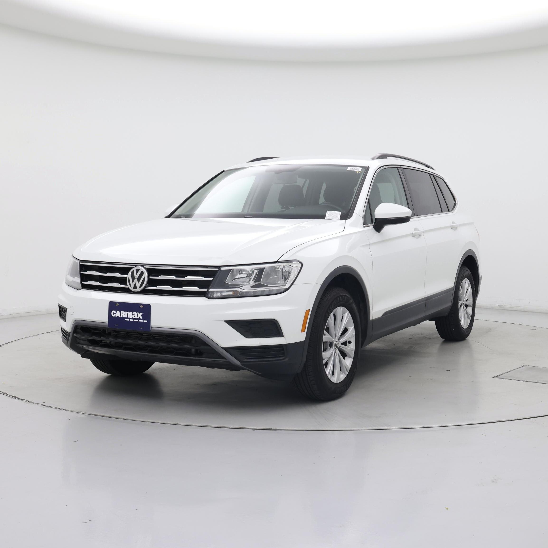 Thumbnail: 2019 Volkswagen Tiguan - 4