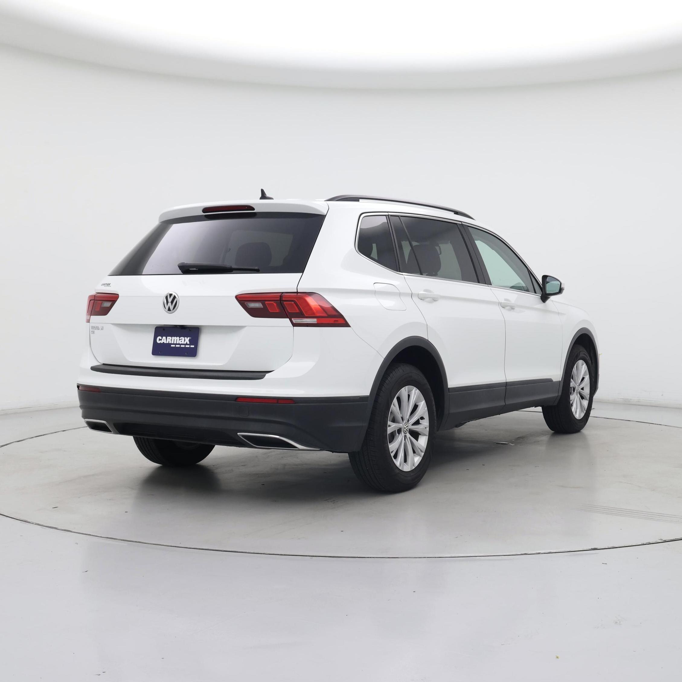 Thumbnail: 2019 Volkswagen Tiguan - 8