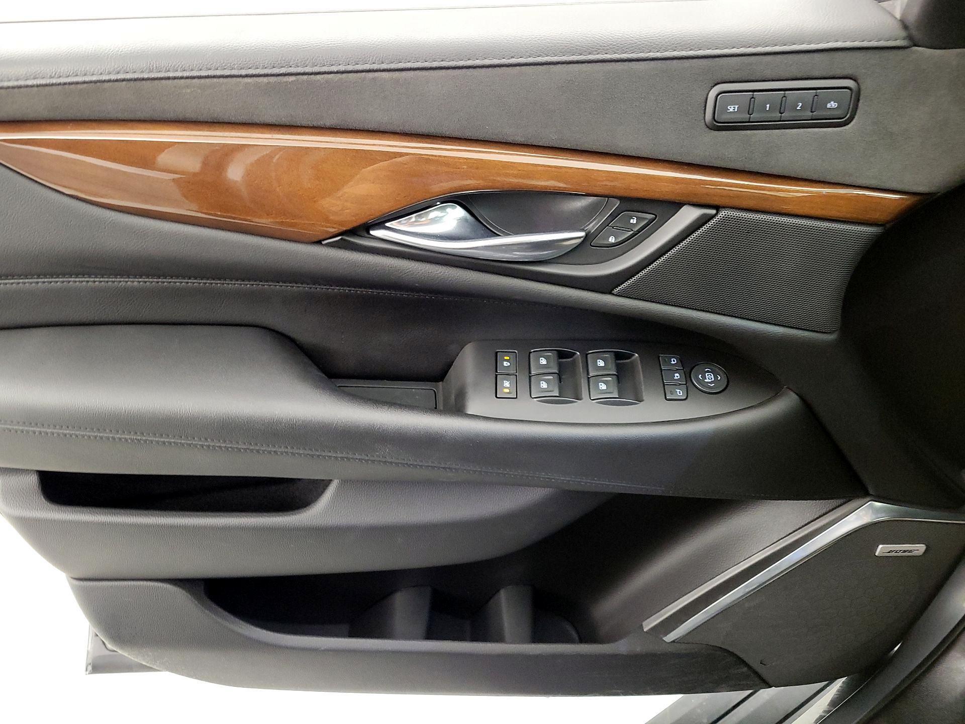 Thumbnail: 2020 Cadillac Escalade - 12