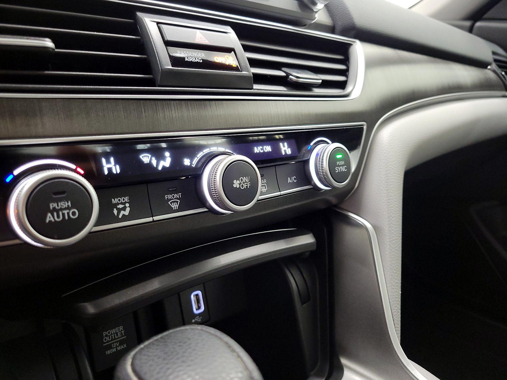 Thumbnail: 2018 Honda Accord - 16