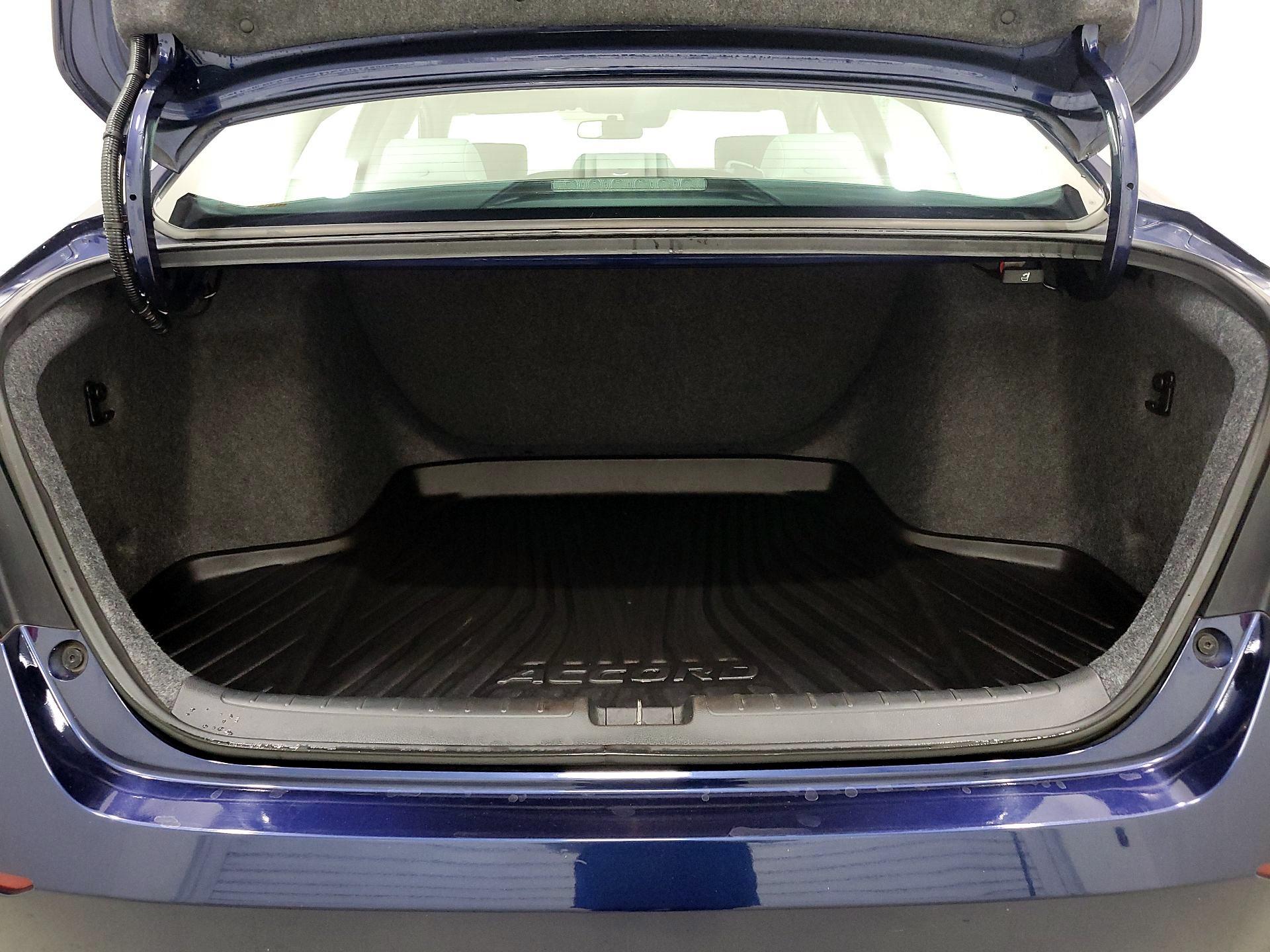 Thumbnail: 2018 Honda Accord - 20