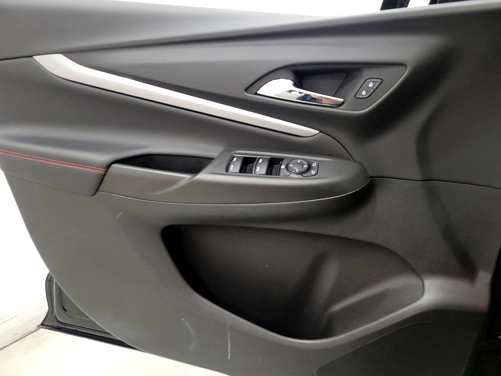 Thumbnail: 2023 Chevrolet Bolt EUV - 12