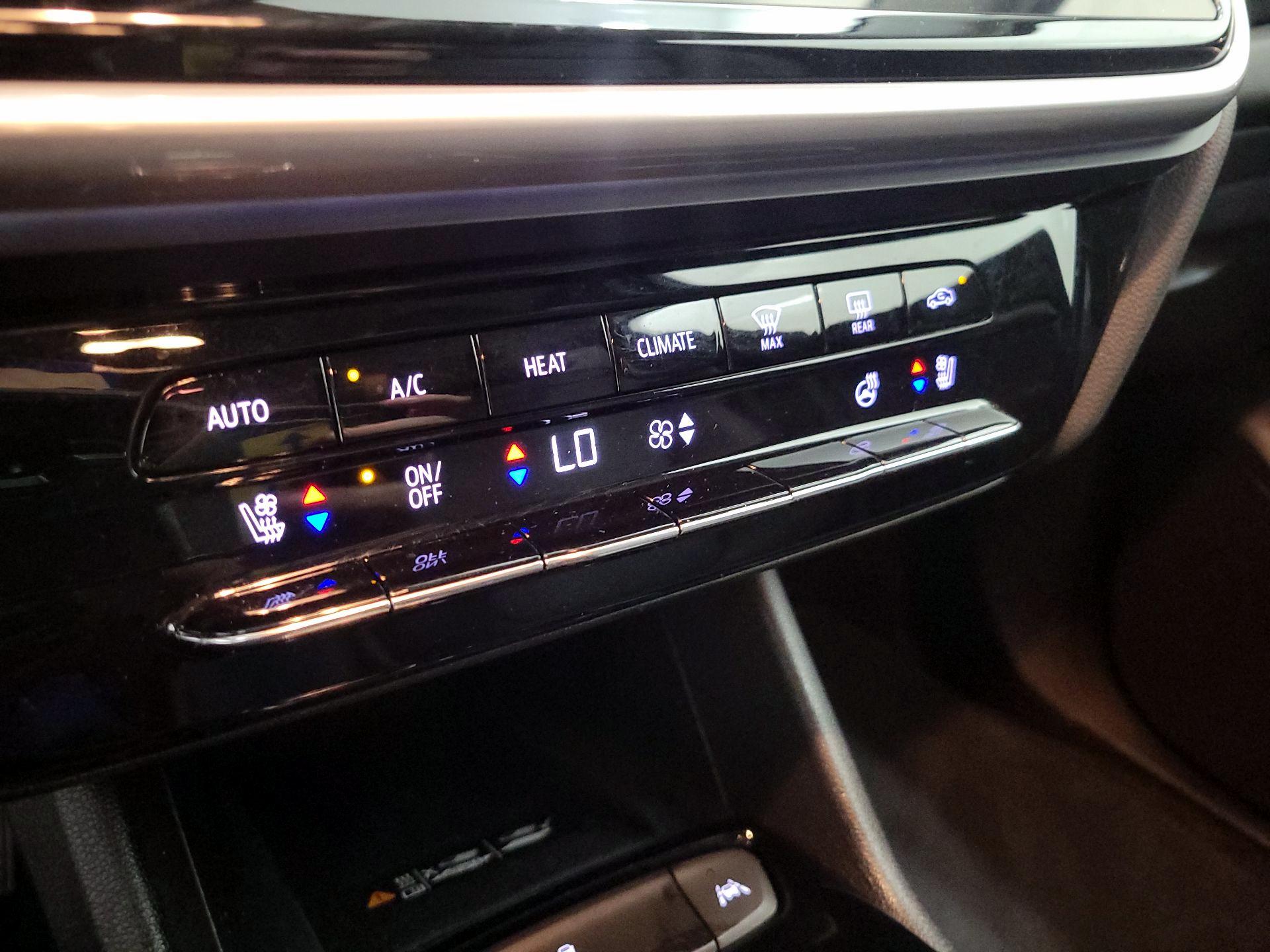 Thumbnail: 2023 Chevrolet Bolt EUV - 16