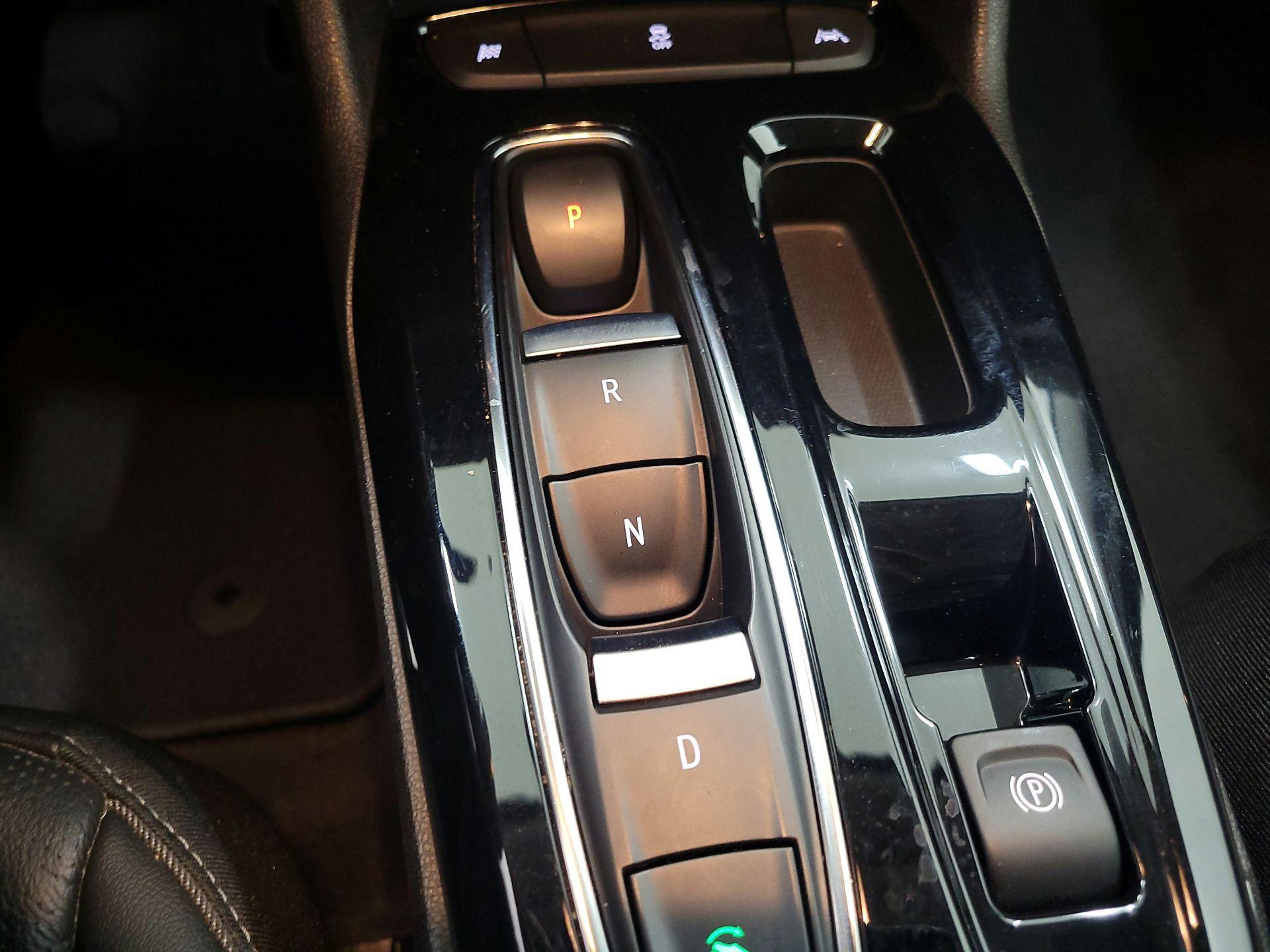 Thumbnail: 2023 Chevrolet Bolt EUV - 17