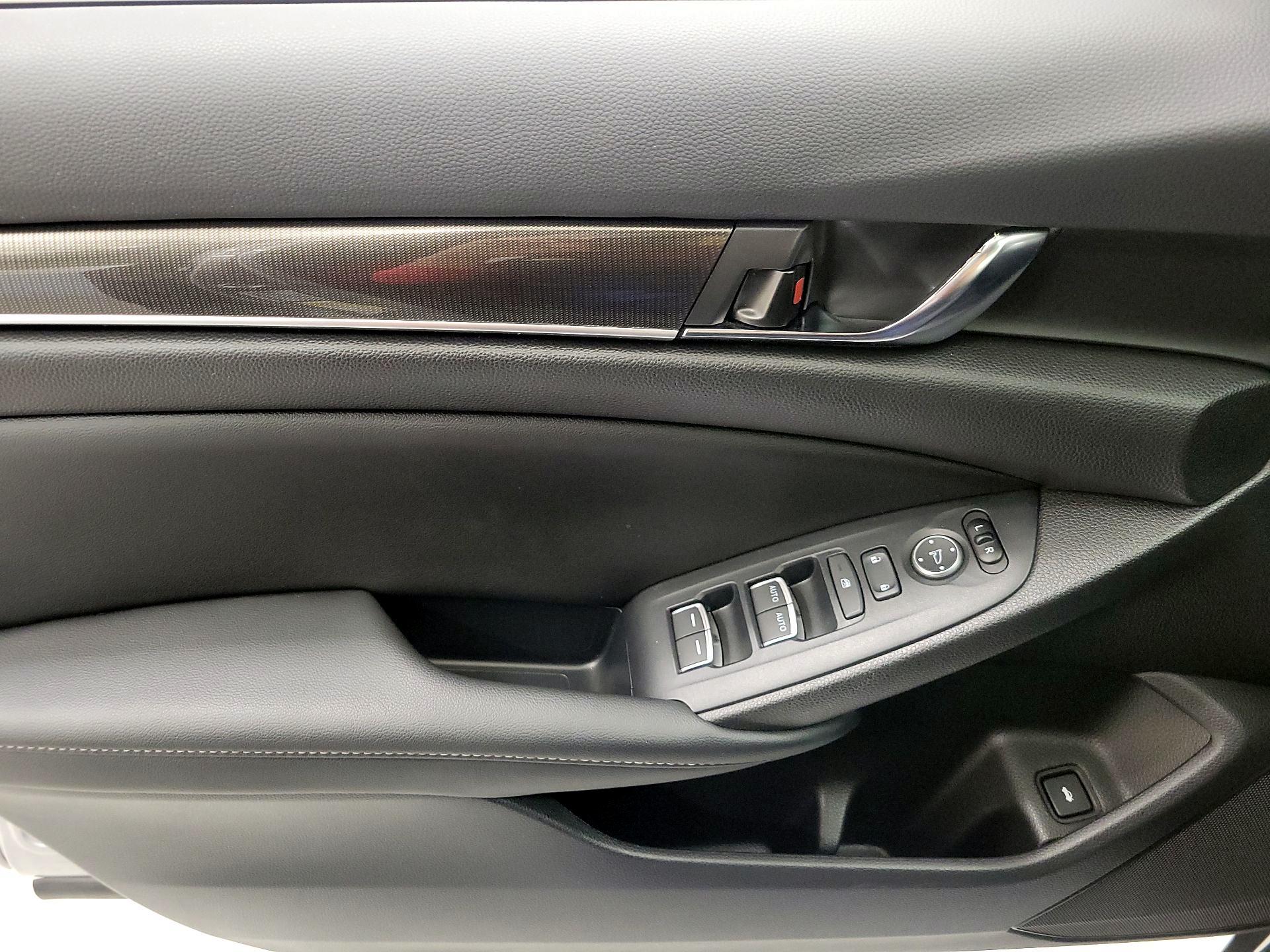 Thumbnail: 2022 Honda Accord - 12